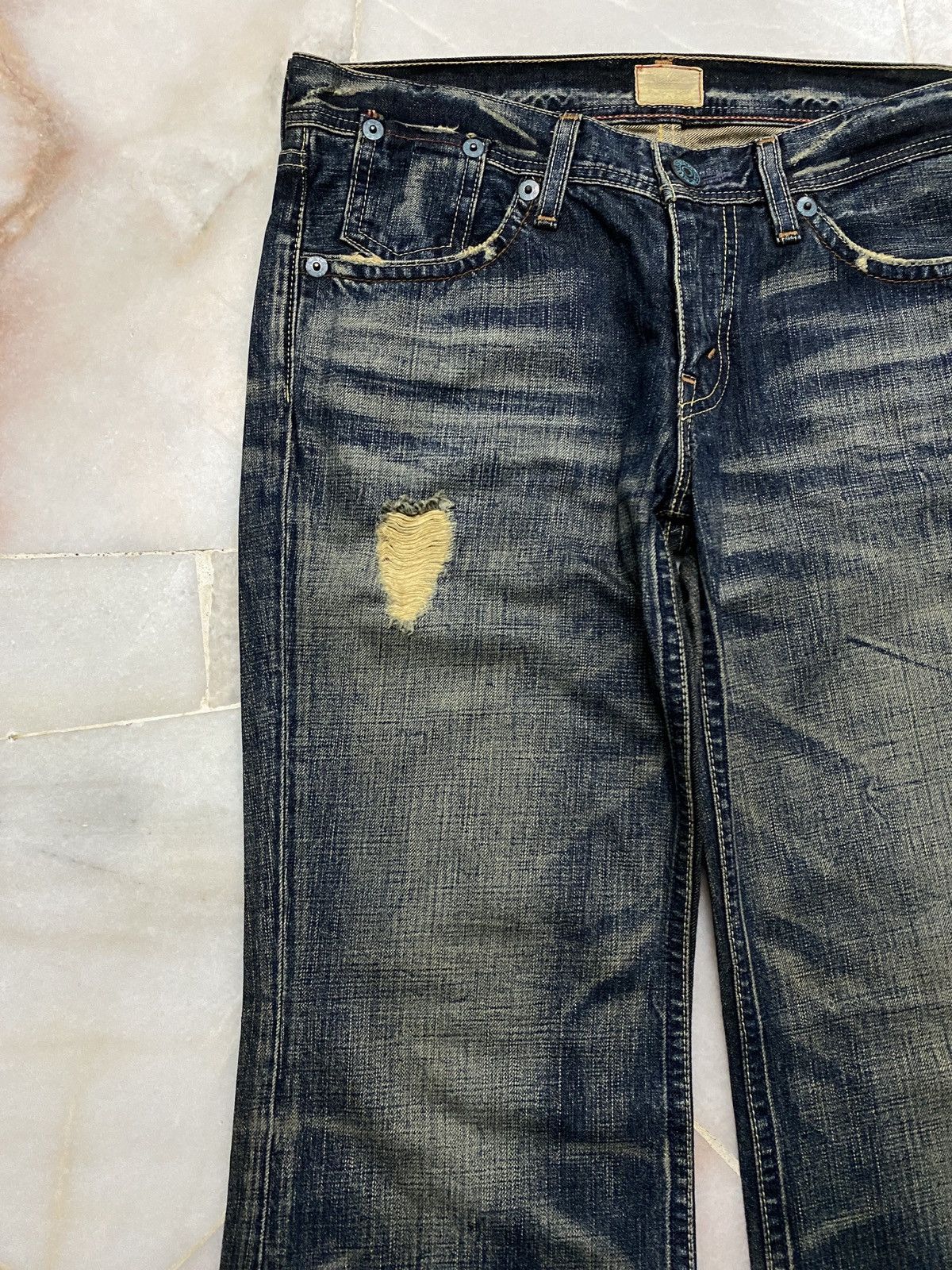 Levi's 💥Flare💥Vintage 90-00s Levi’s Ripped Distress Mudwash Jean Size US 30 / EU 46 - 5 Thumbnail