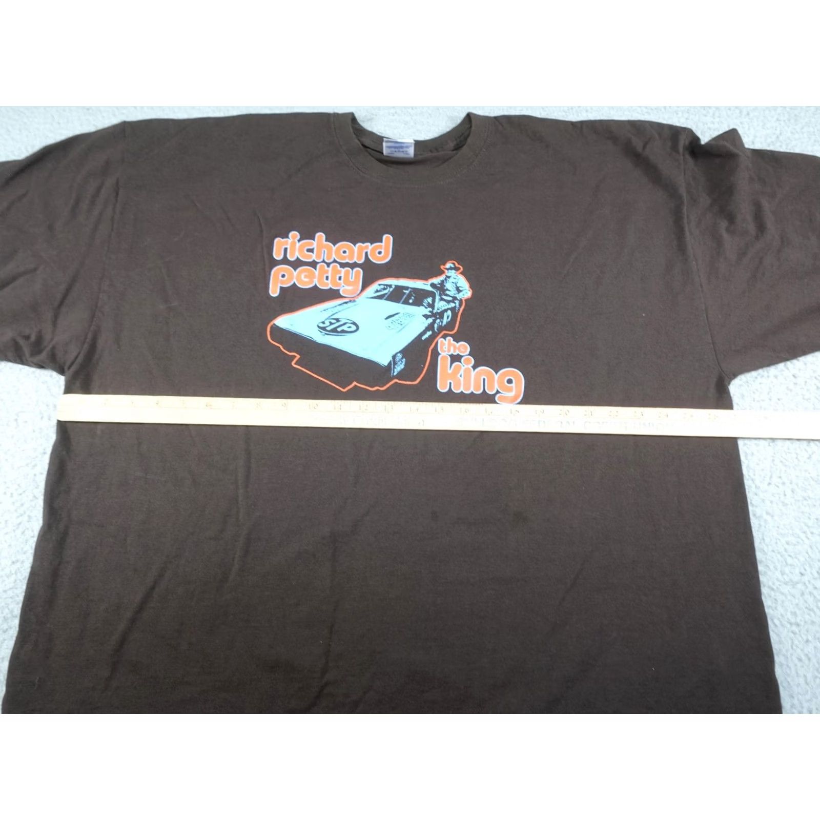Gildan VINTAGE Richard Petty The King Shirt Mens 3XL Brown Racing Graphic Nascar Size US XXL / EU 58 / 5 - 6 Thumbnail
