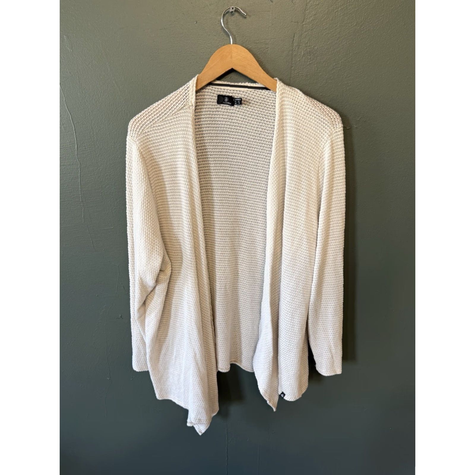 Volcom Volcom Cardigan Womens White Long Sleeve Knit Open Front Size 20W Sweater Size 3XL / US 20-22 - 2 Thumbnail