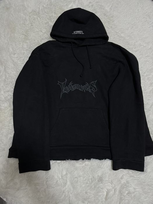 Vetements og shop metal hoodie