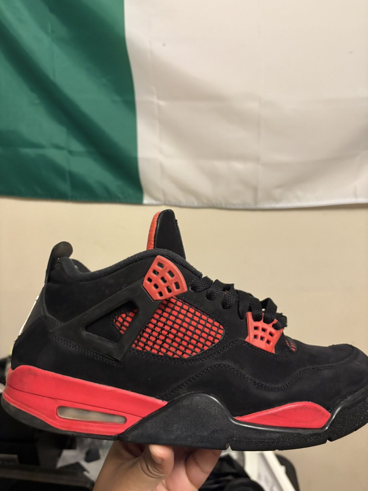 Jordan Brand Jordan 4 Red Thunder Size US 13 / EU 46 - 2 Thumbnail