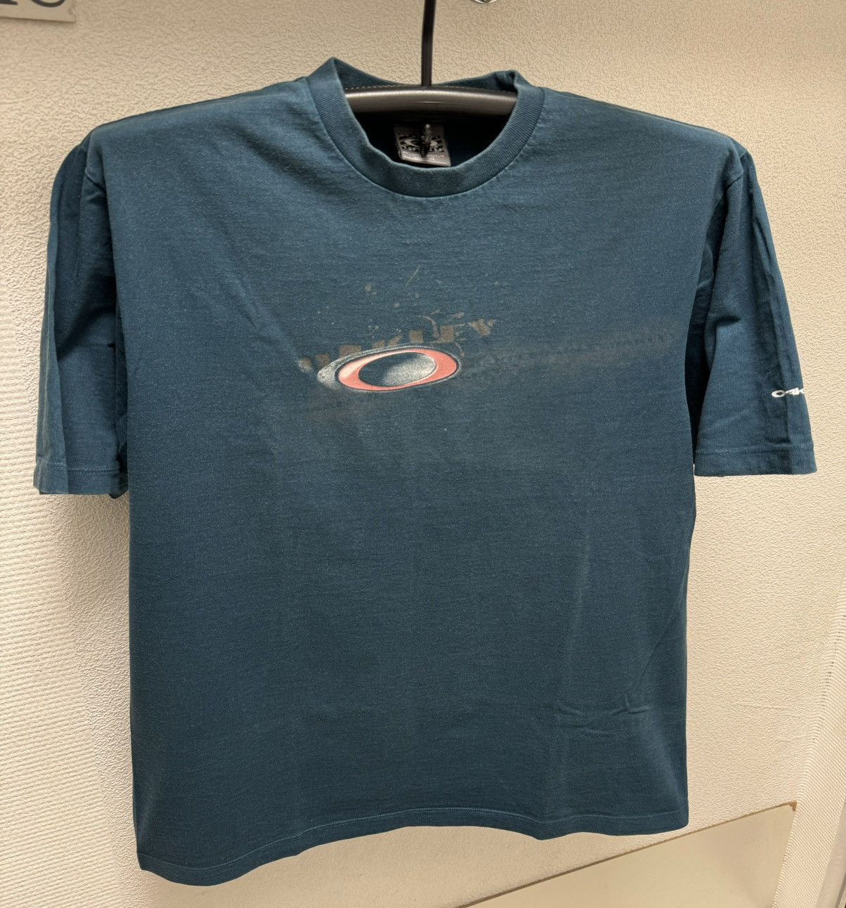 Oakley 00s Oakley made in USA Software big Skull Icon Print Tee