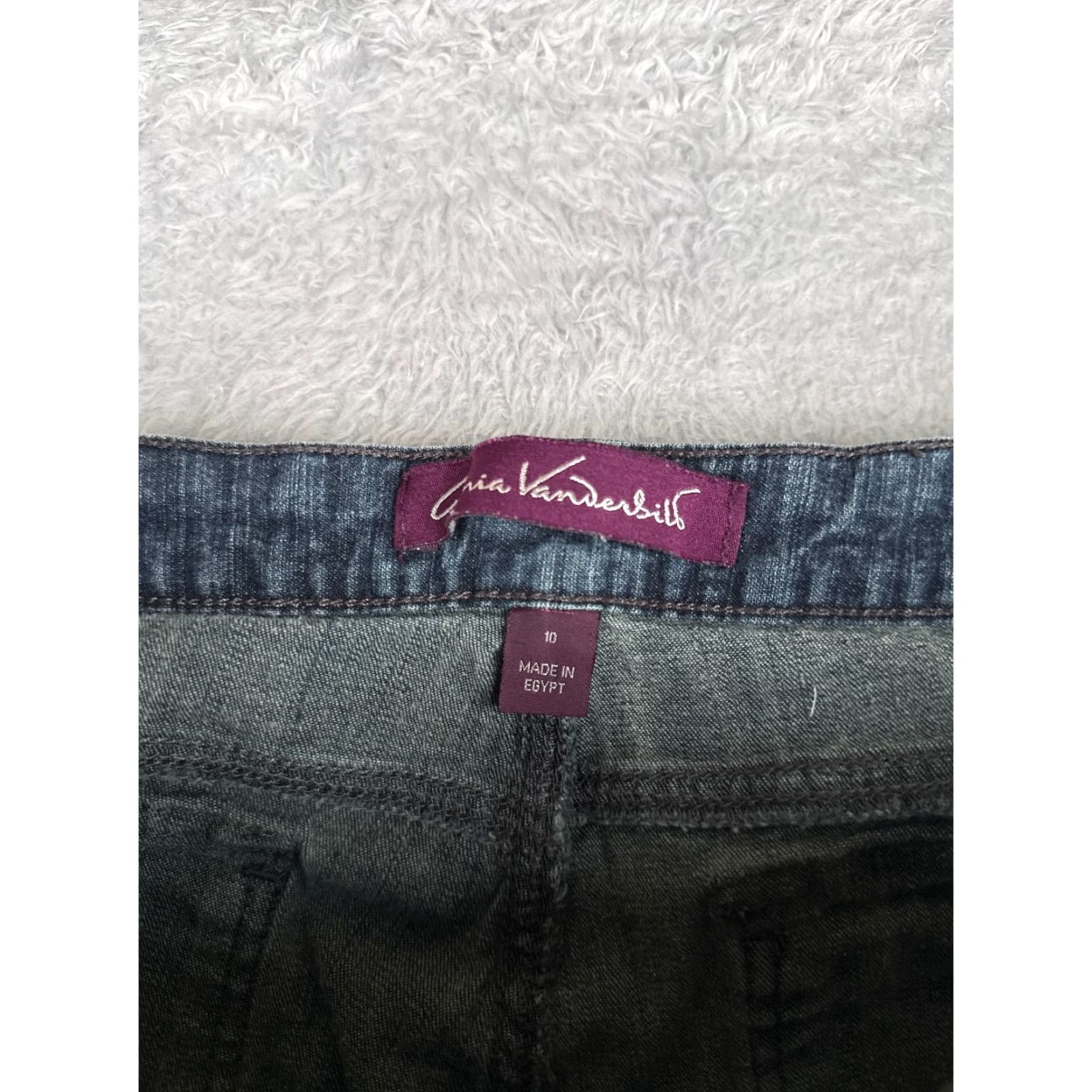 Gloria Vanderbilt Gloria Vanderbilt Jeans Women 10 Blue Denim Straight Mid Rise 29x28 Cotton Blend 5-Pocket Design Size 32" / US 10 / IT 46 - 6 Thumbnail
