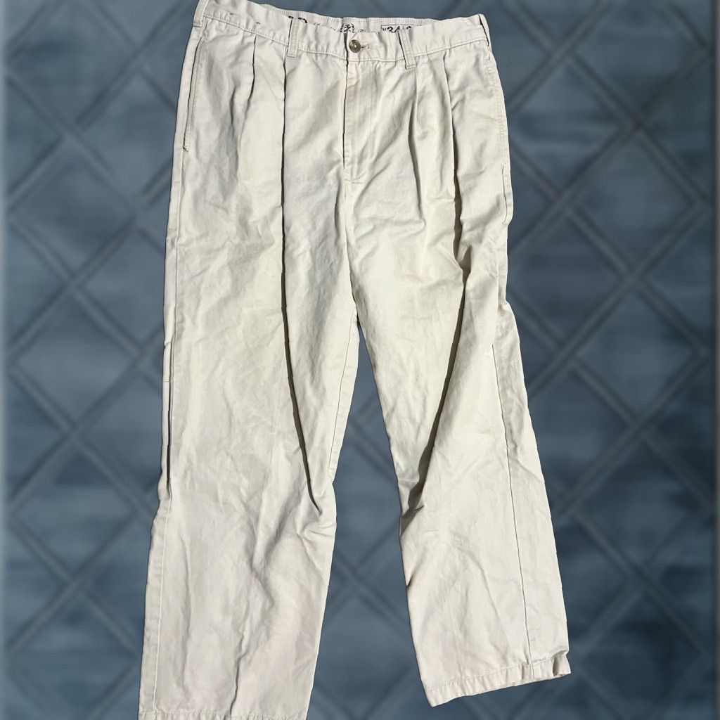 Izod IZOD Saltwater Mens Pants Chino 34 Reg Beige Canvas 90s Preppy Straight Leg Pockets Zipper Button Slim Comfort Size US 34 / EU 50 - 1 Thumbnail