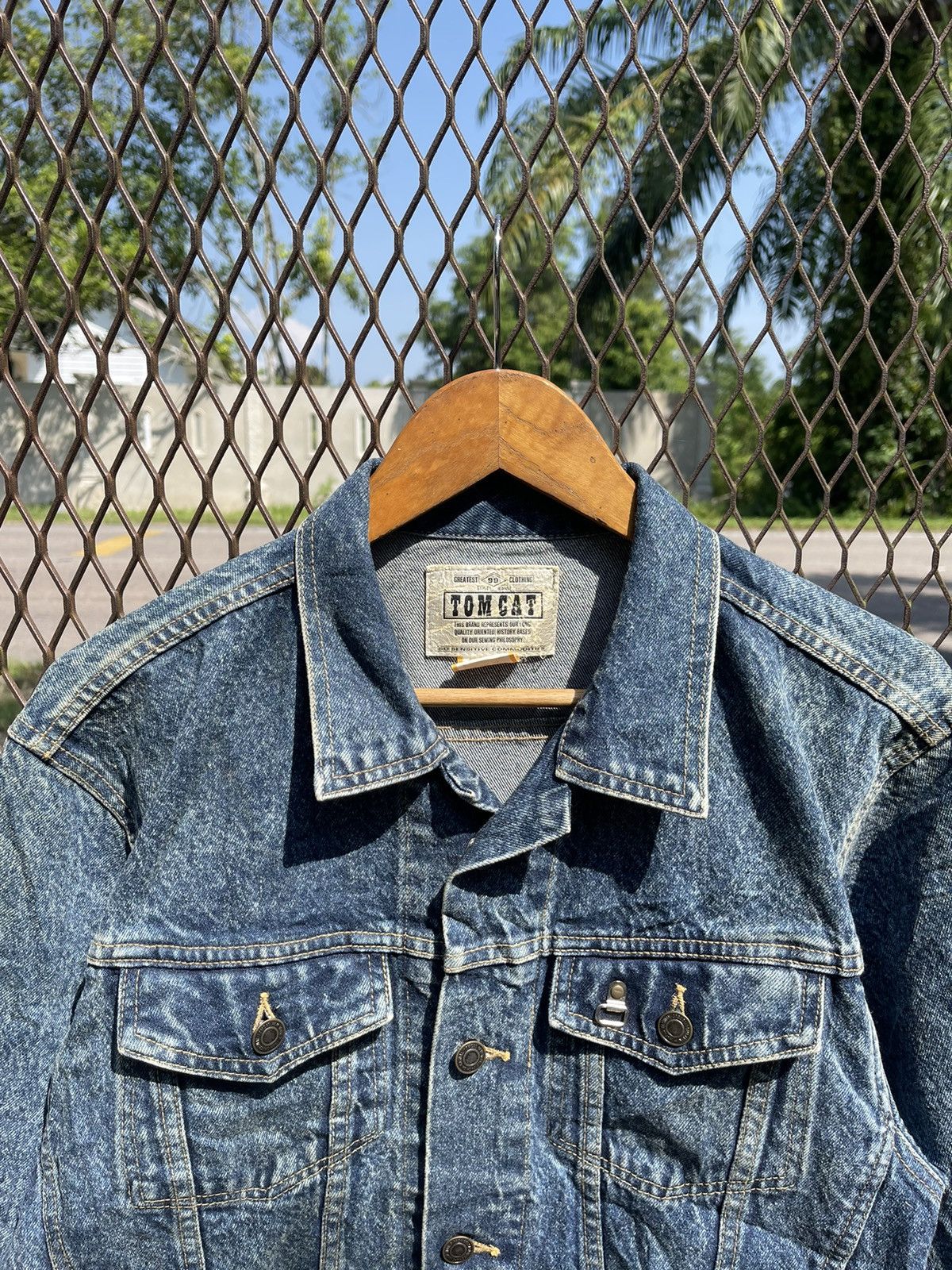 Japanese Brand Vintage Tom Cat Distressed Denim Jacket 90s JapaneseWorkwear Size US M / EU 48-50 / 2 - 2 Thumbnail