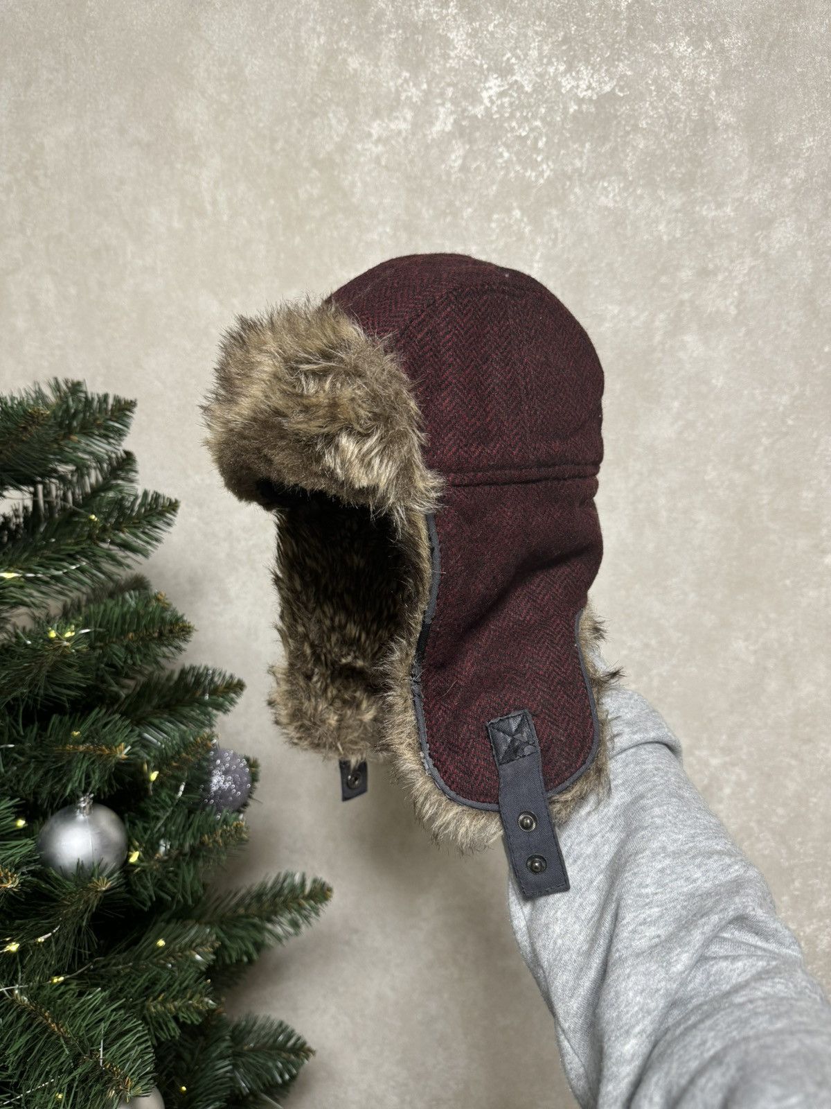 Pre-owned Avant Garde Fur Y2k Hype Fluffy Ushanka Hat Punk In Dark Red