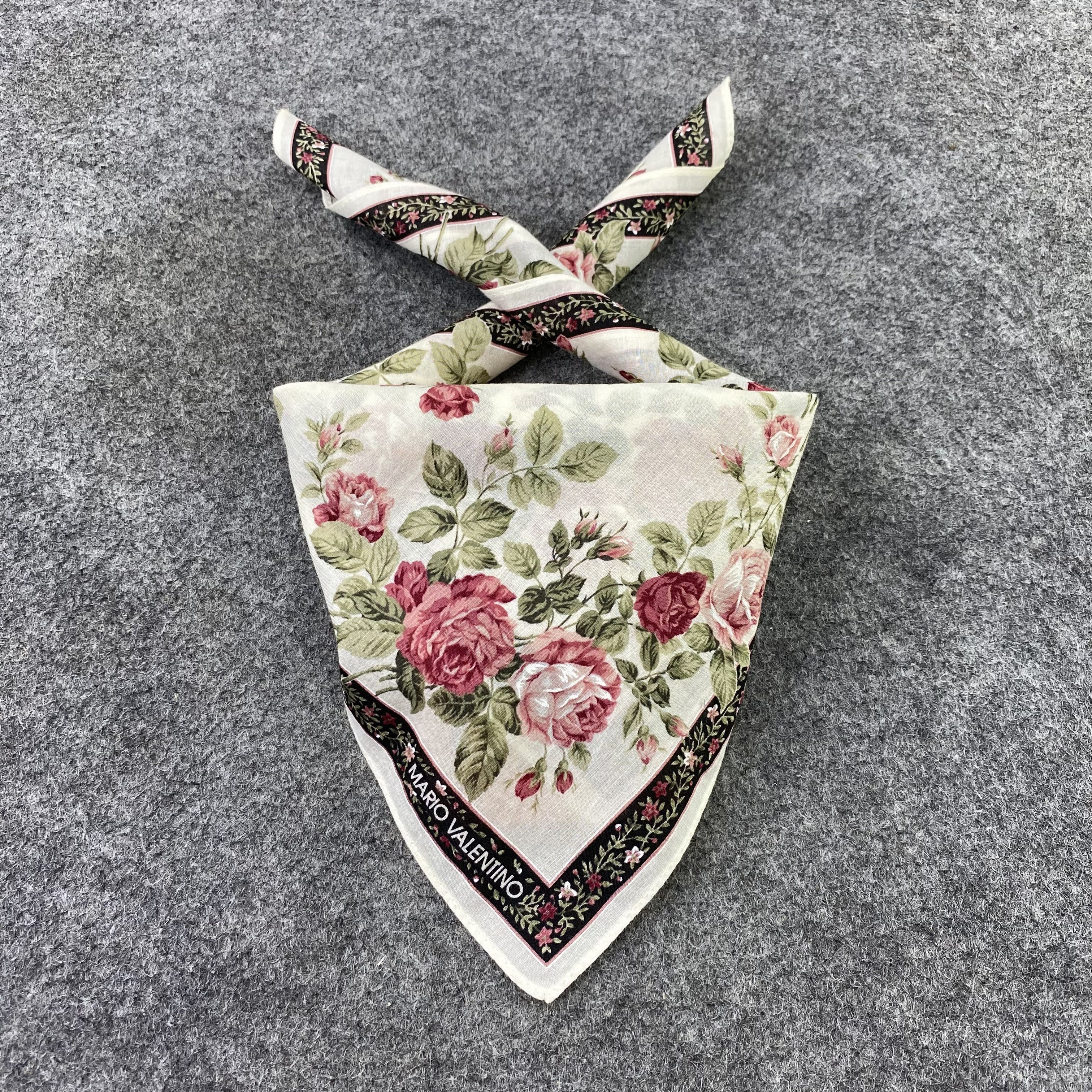 Valentino MARIO VALENTINO Handkerchie/Bandan/Neckerchie/Headscarf-B845 Size ONE SIZE - 2 Thumbnail
