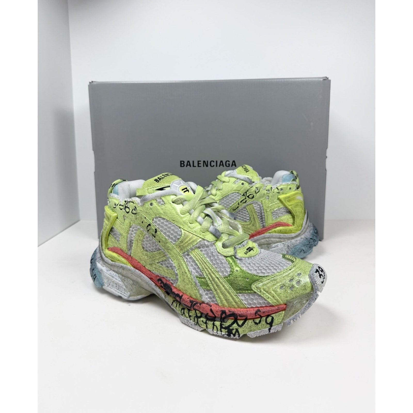 Balenciaga Size 39EU/6US - Balenciaga Runner Marathon Unreleased Size US 6 / EU 39 - 2 Thumbnail
