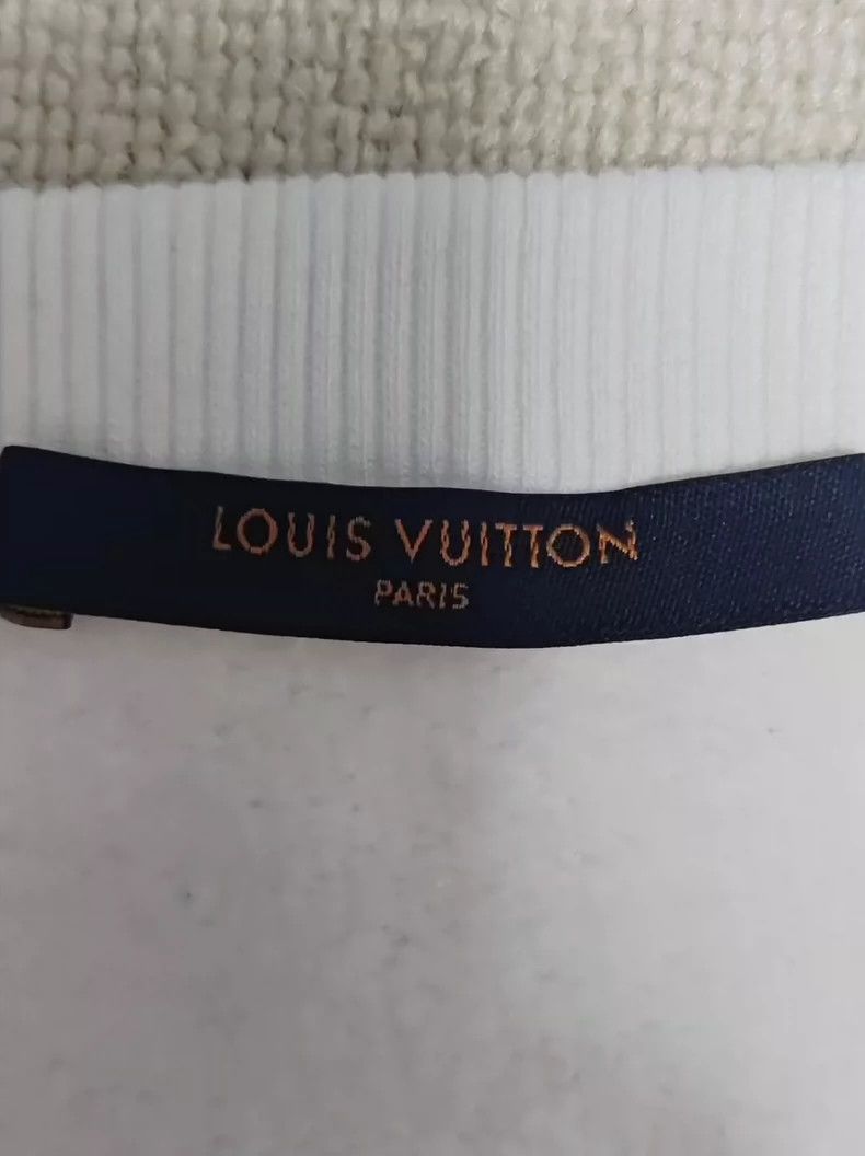 Louis Vuitton LOUIS VUITTON Wizard of Oz figure embroidered crew neck sw Size US L / EU 52-54 / 3 - 4 Thumbnail