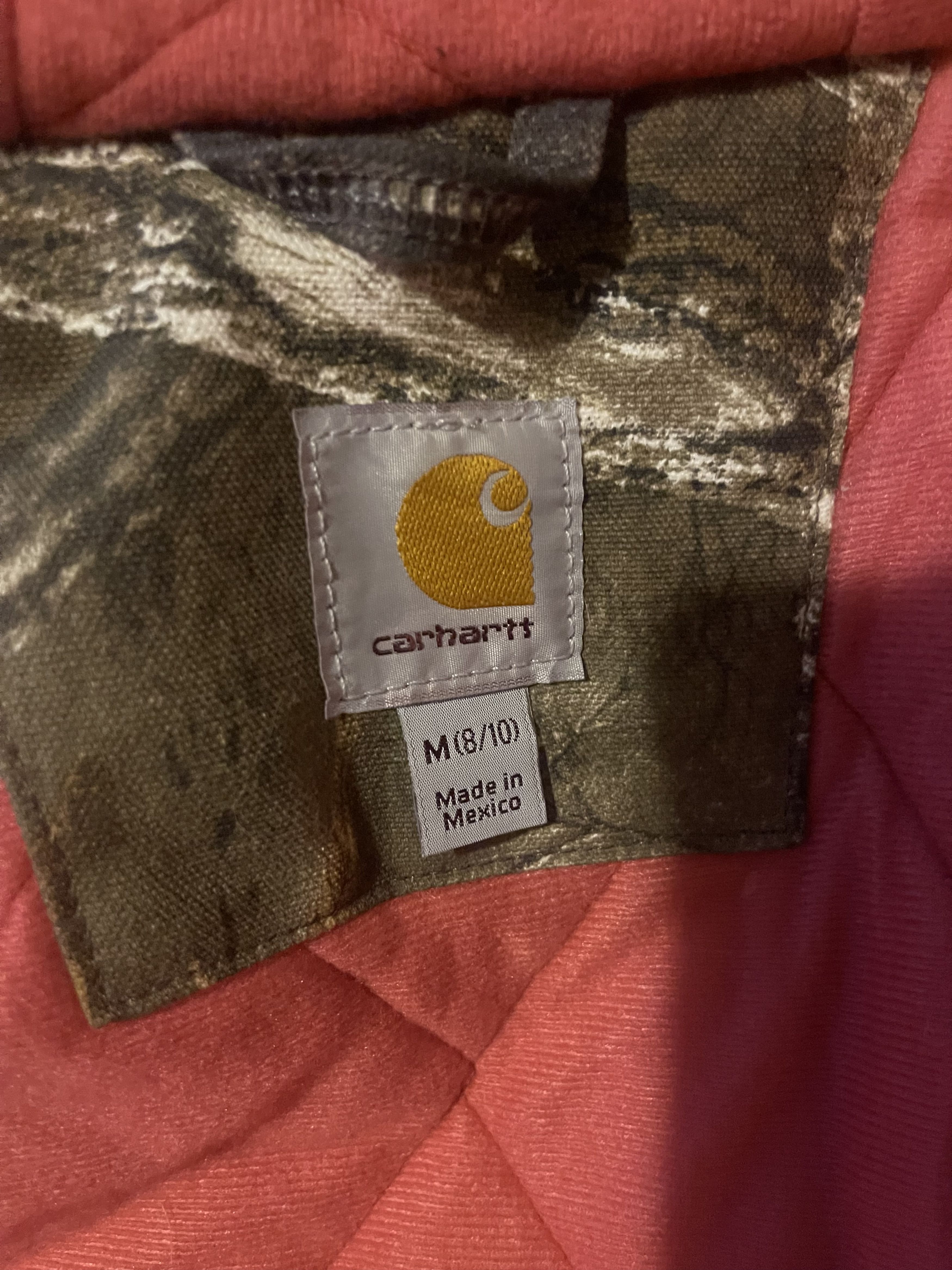 Carhartt Realtree camo pink lined carhartt jacket! Size M / US 6-8 / IT 42-44 - 2 Thumbnail
