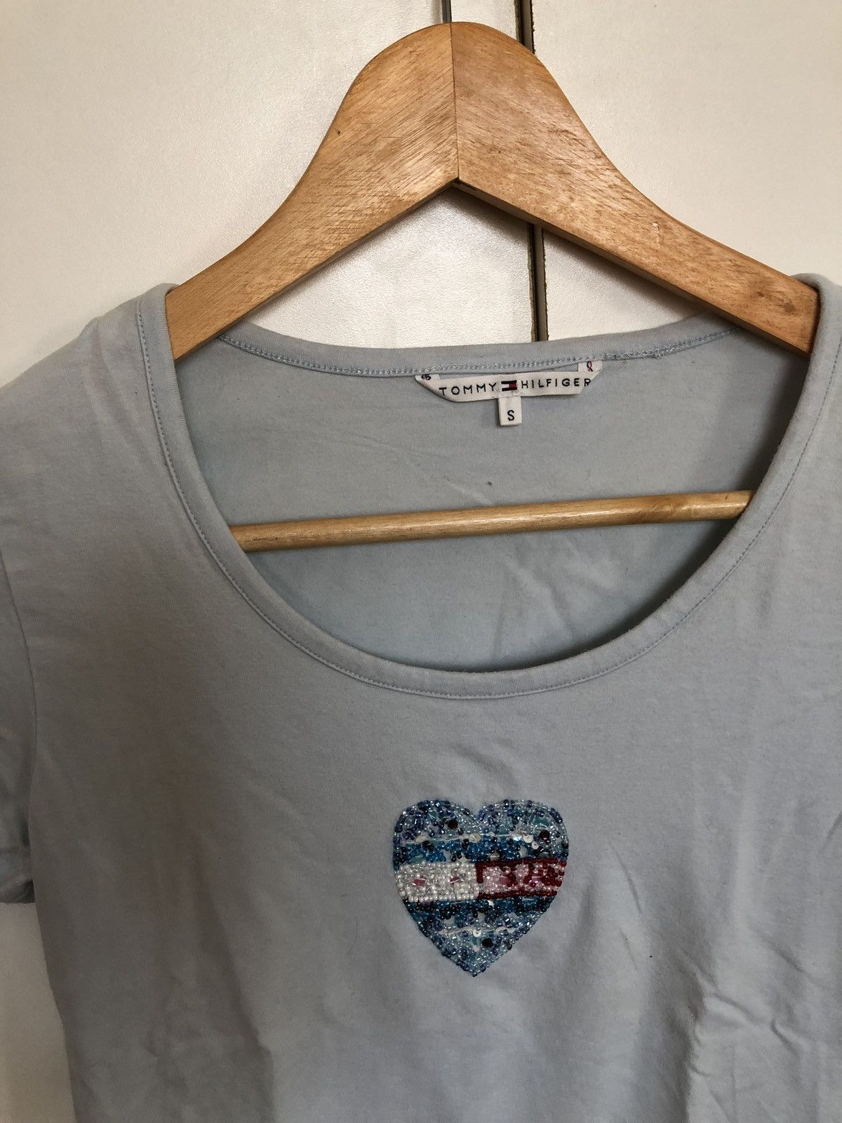 Tommy Hilfiger Tommy Hilfiger Baby Tee Size S / US 4 / IT 40 - 2 Thumbnail