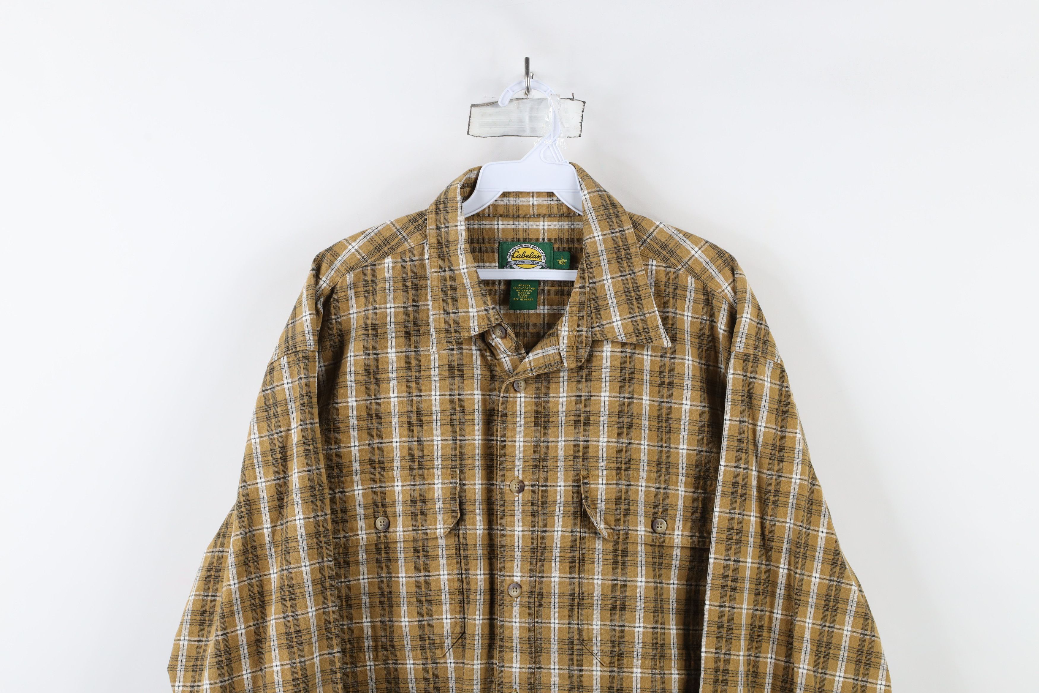 Cabelas × Vintage Vintage 90s Cabelas Heavyweight Pocket Collared Button Shirt Size US L / EU 52-54 / 3 - 2 Thumbnail