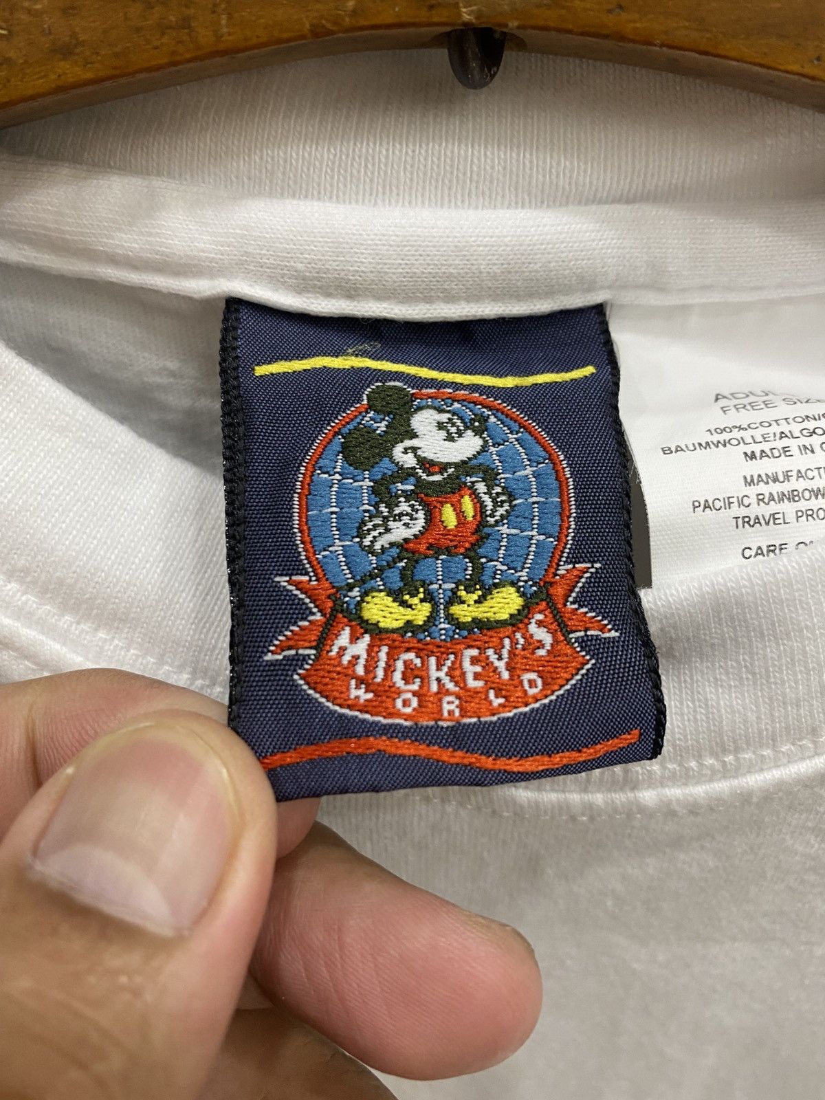 Disney MICKEY MOUSE DISNEY TSHIRT Size US M / EU 48-50 / 2 - 7 Thumbnail