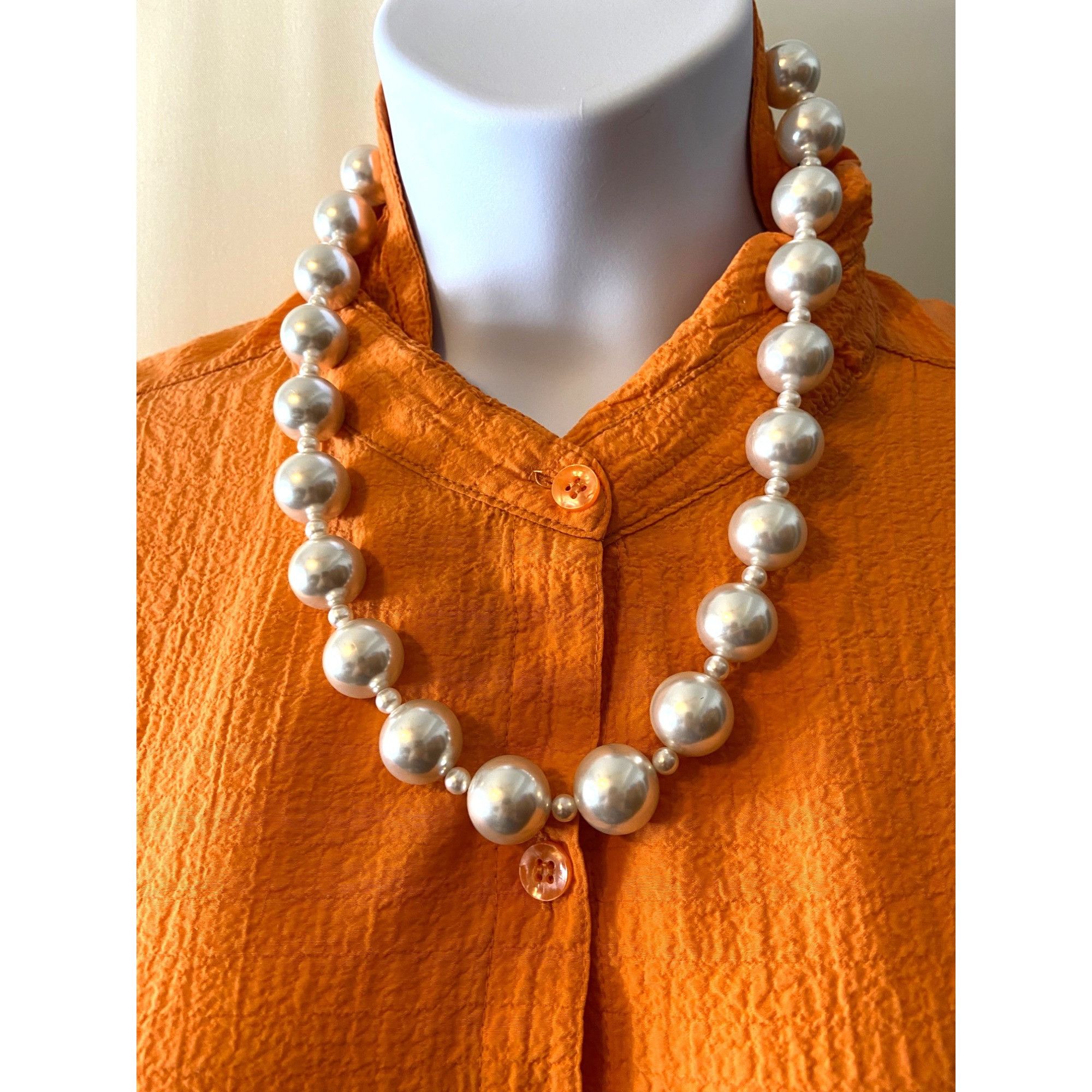 Other Vintage Faux Pearl Necklace W/Large Beads & Small Spacer Bea Size ONE SIZE - 4 Thumbnail