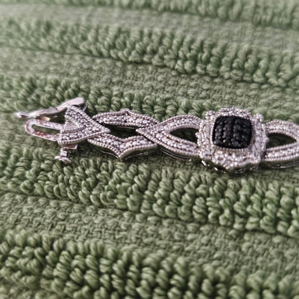 Other (New) Elegant Black & White Diamond Braclet Size ONE SIZE - 4 Thumbnail