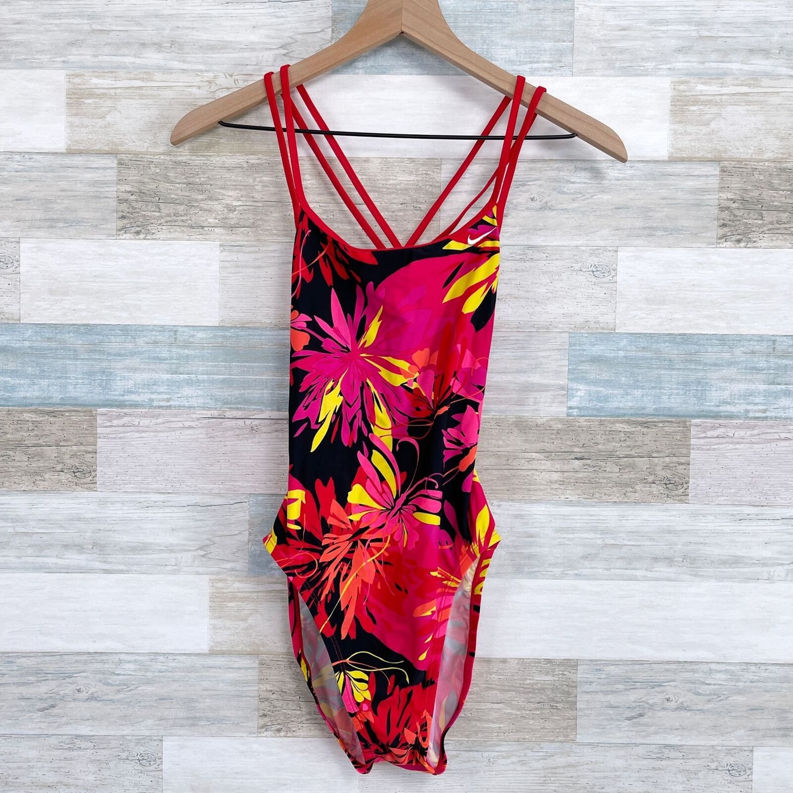 Nike Nike Strappy Open Back One Piece Swimsuit Red Womens 6 Size M / US 6-8 / IT 42-44 - 1 Thumbnail