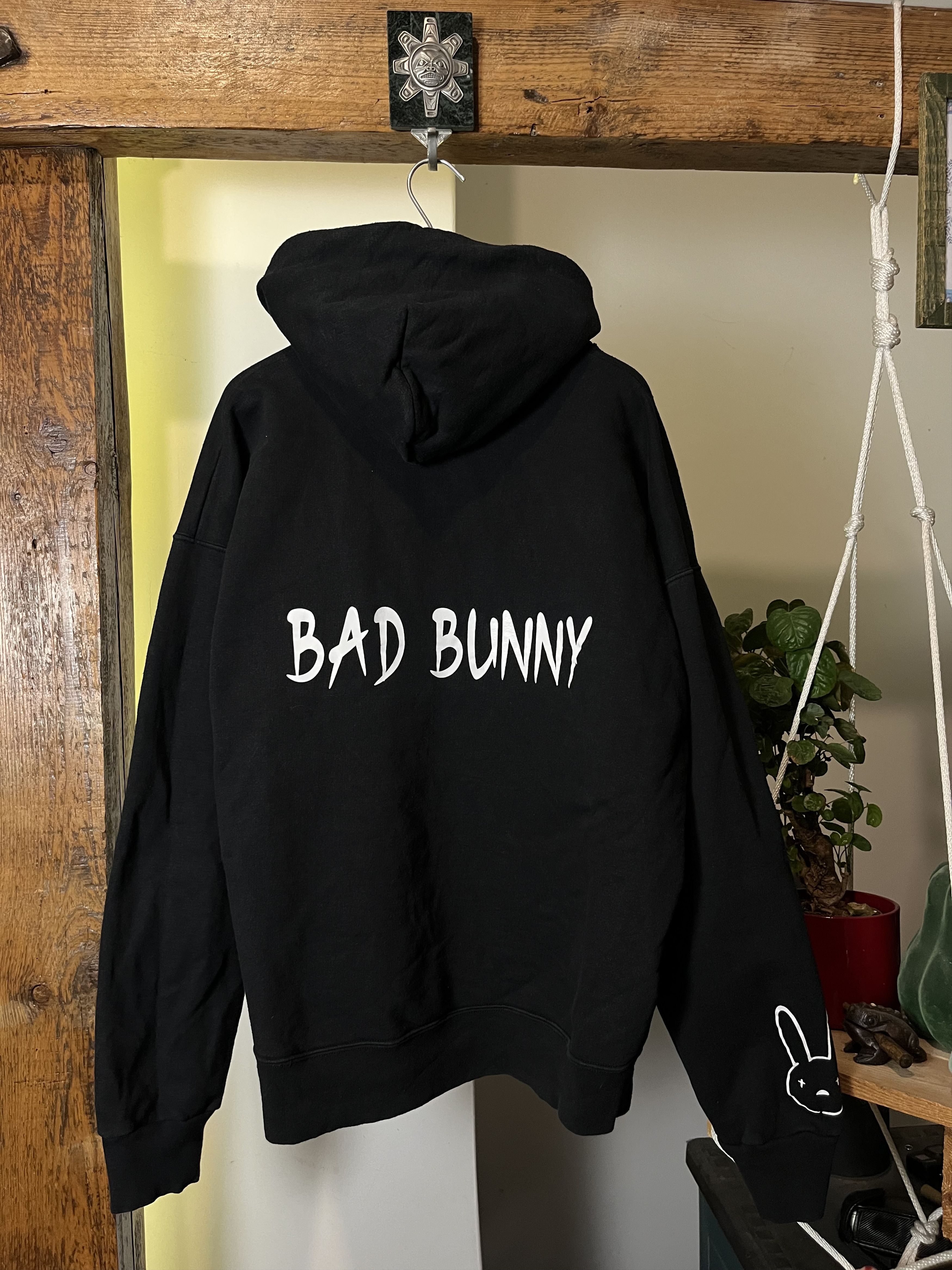 Band Tees × Hanes × Rap Tees Bad Bunny Album Rap Merch Hoodie Size US L / EU 52-54 / 3 - 2 Thumbnail