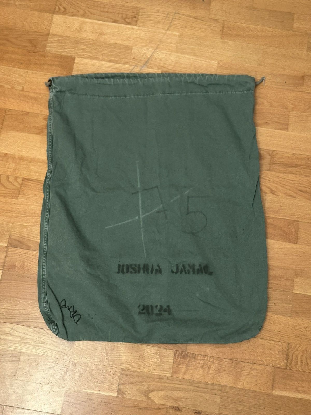Other Joshua Jamal 008 INSIGNIA CREWNECK Size US M / EU 48-50 / 2 - 9 Thumbnail