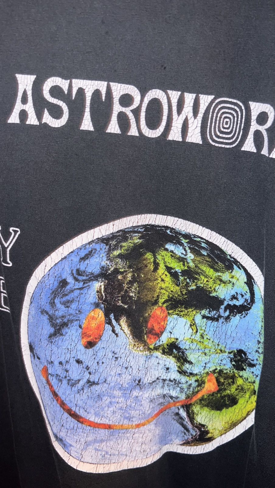 Travis Scott Astroworld tshirt put on a happy face Size US L / EU 52-54 / 3 - 3 Thumbnail