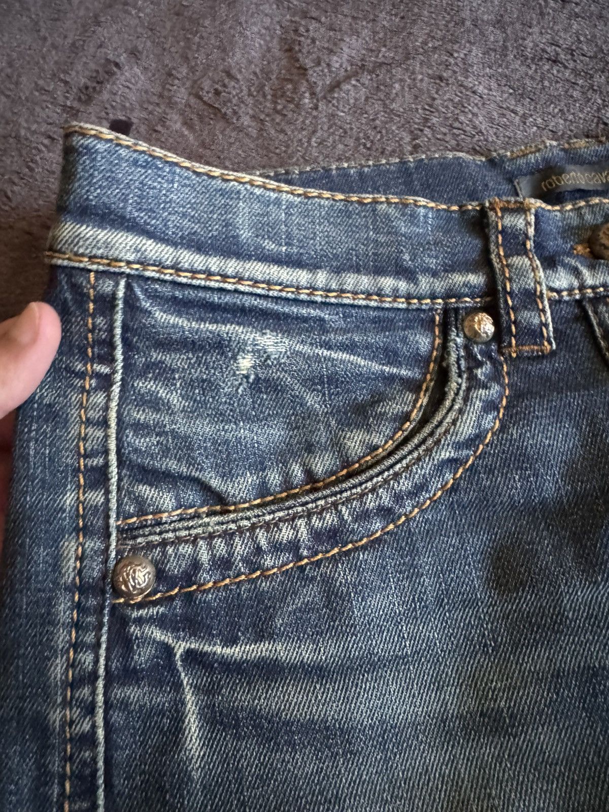 Roberto Cavalli Roberto cavalli vintage mini skirt y2k avant-garde Size 27" / US 4 / IT 40 - 6 Thumbnail