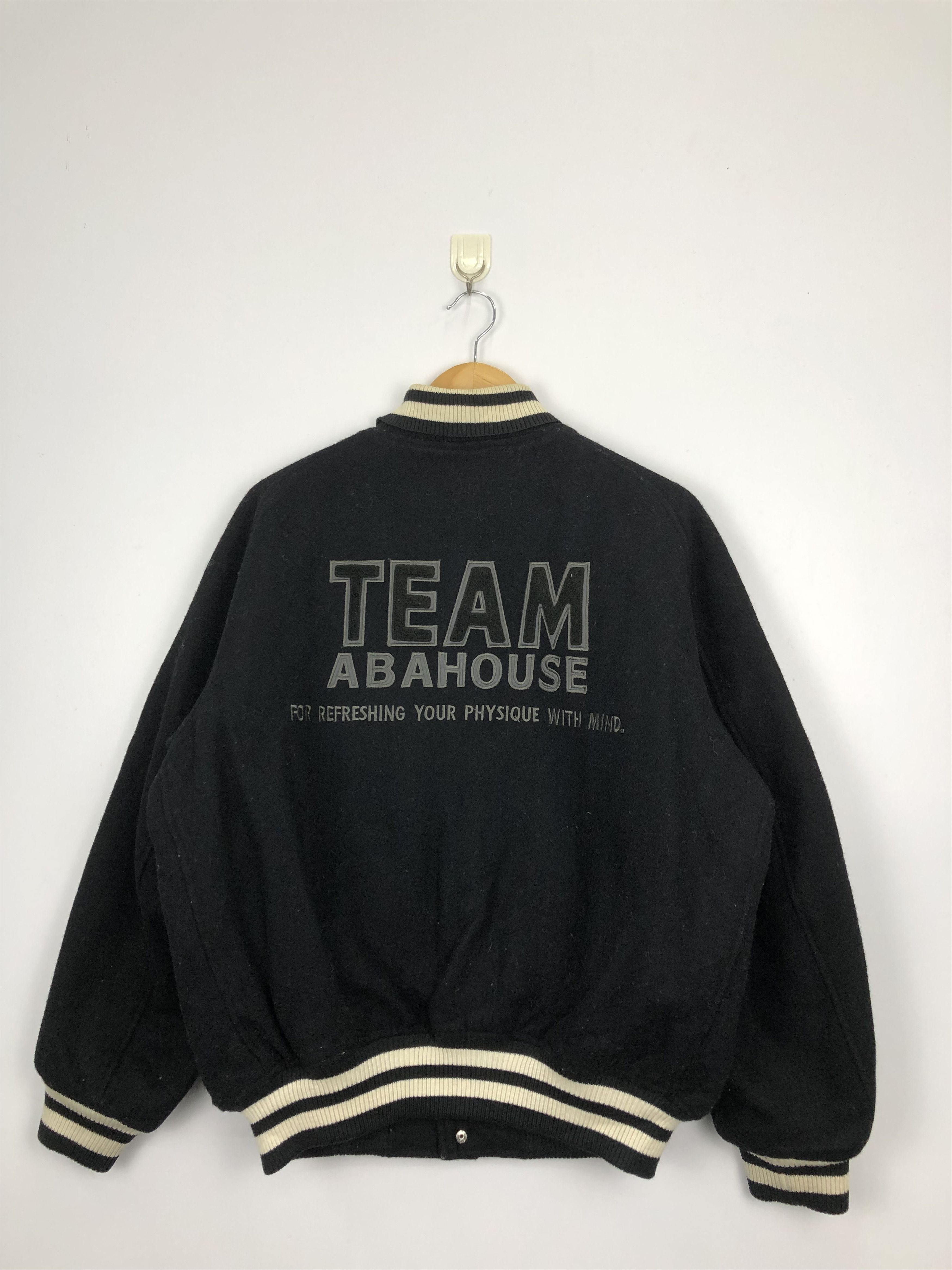 ABAHOUSE Vintage 90s Abahouse Team Varsity Jacket Big Logo V0361 Size US L / EU 52-54 / 3 - 1 Thumbnail