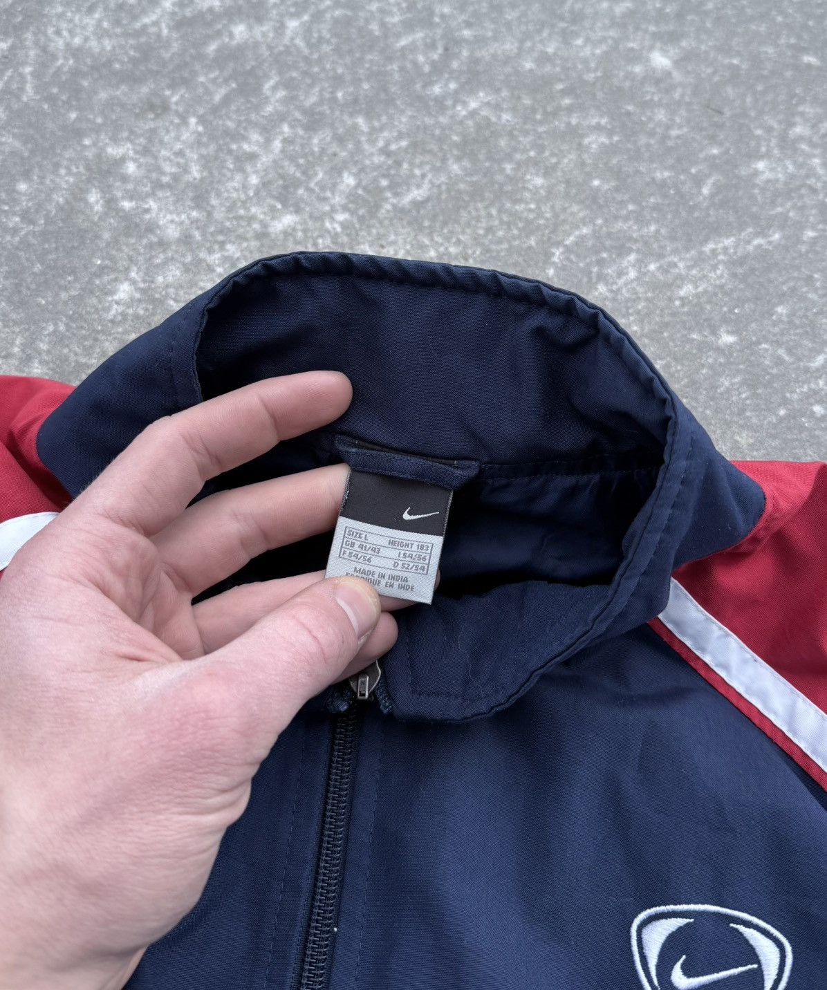 Nike × Vintage Vintage Nike Y2K streetwear windbreaker jacket Size US L / EU 52-54 / 3 - 8 Thumbnail