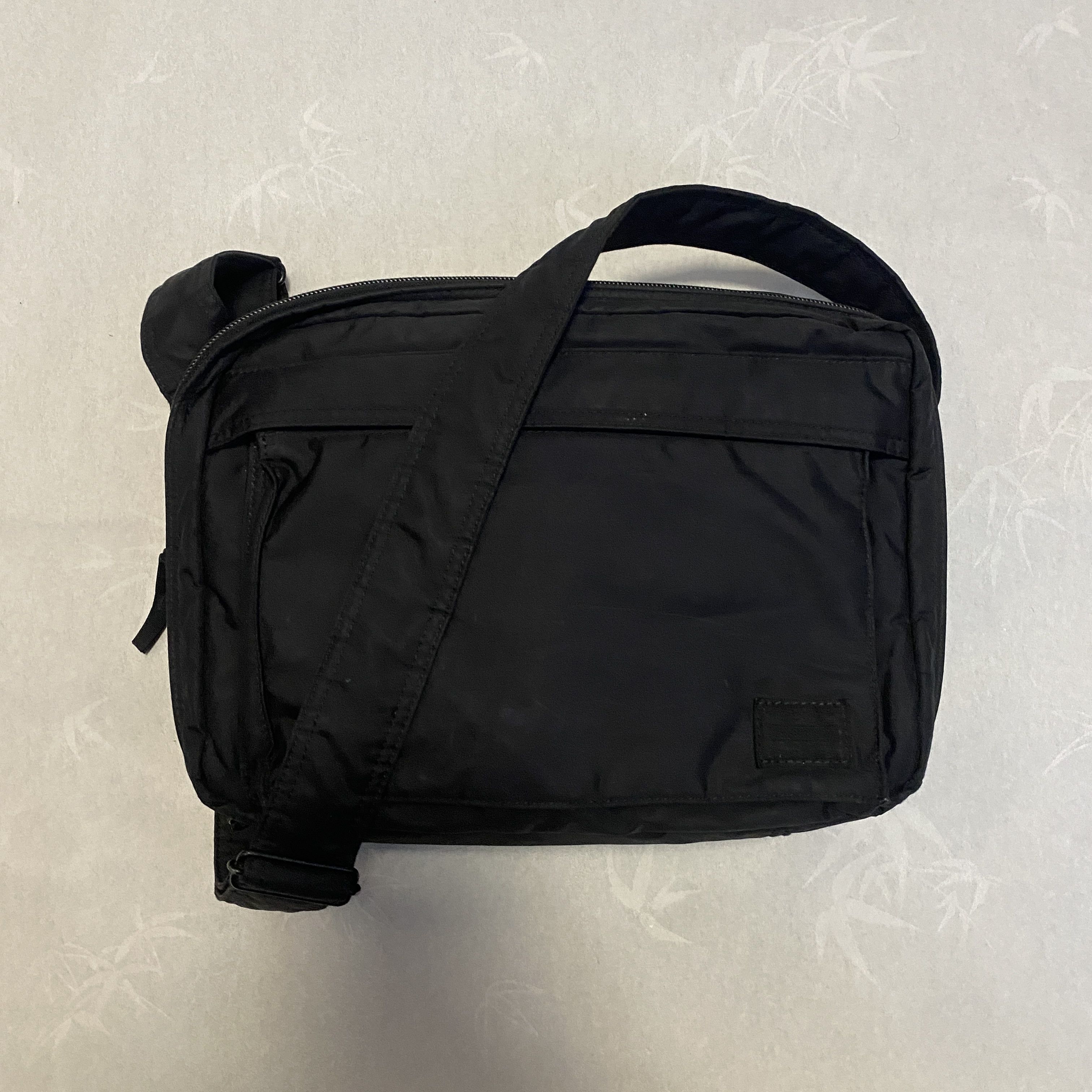 Porter Head Porter Black Beauty Shoulder Bag (L) Size ONE SIZE - 7 Thumbnail