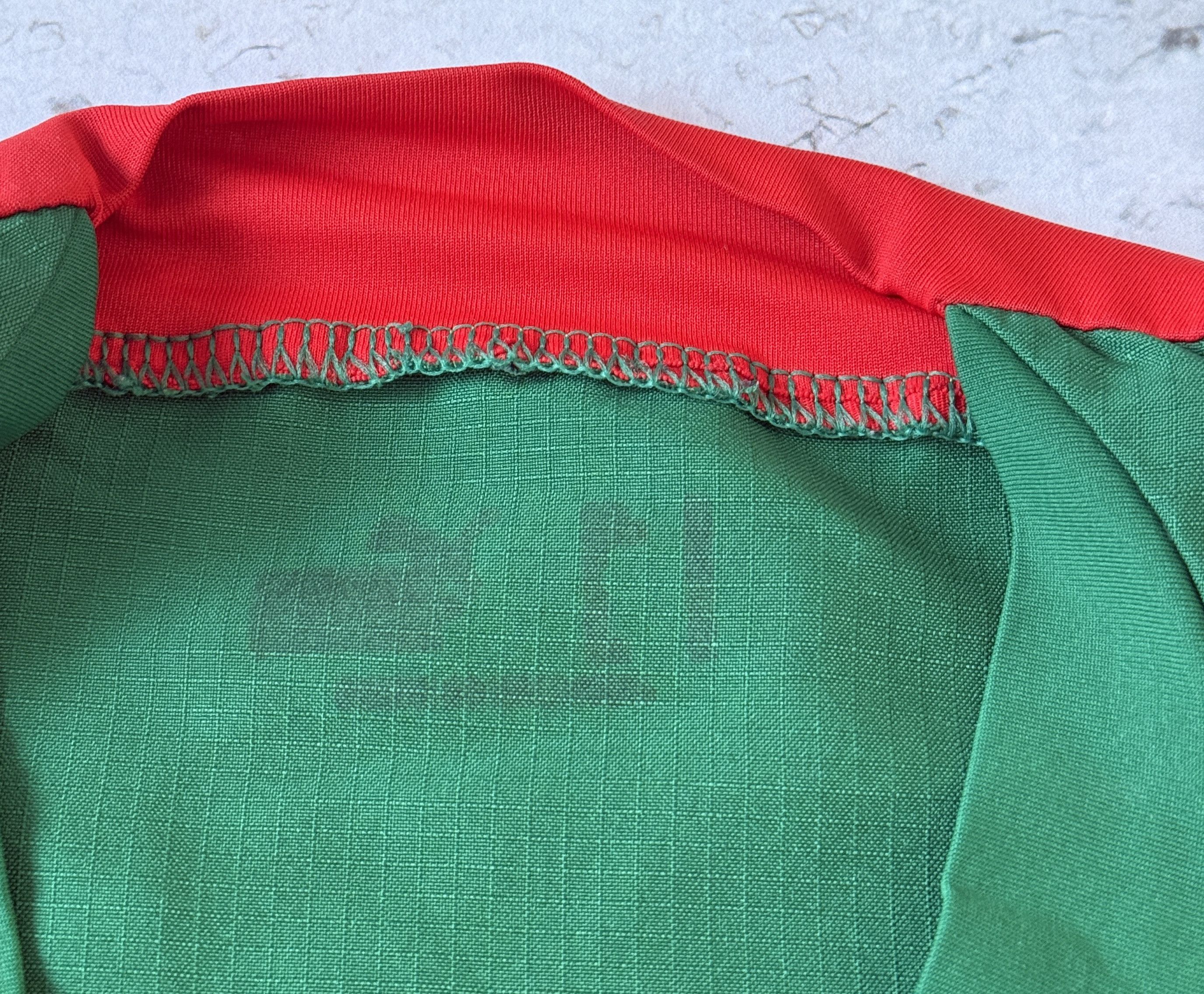 Puma CAMEROUN NATIONAL TEAM 2006/2007 HOME FOOTBALL SHIRT PUMA Size US M / EU 48-50 / 2 - 4 Thumbnail