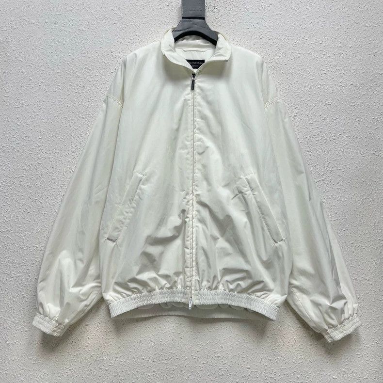 Balenciaga Balenciaga White the Year of the Loong limited embroidery Size US L / EU 52-54 / 3 - 1 Thumbnail