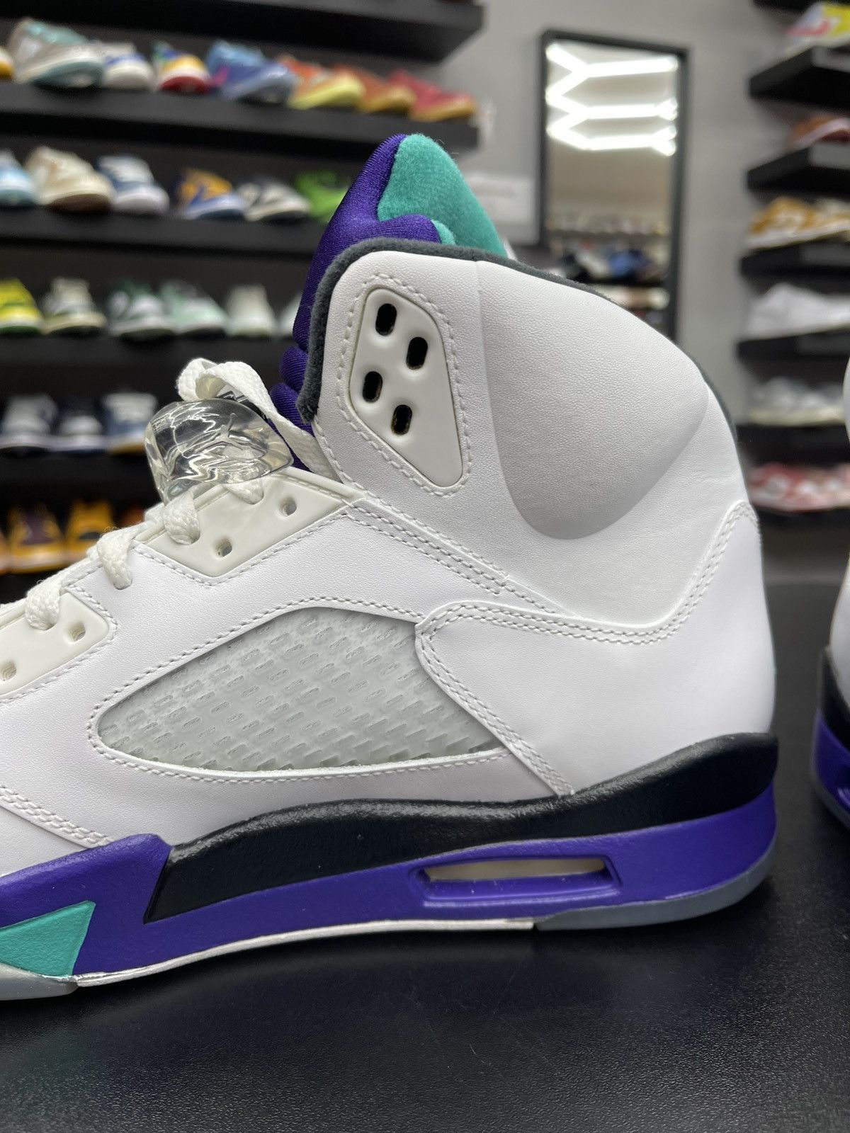 Jordan Brand Size 10 - Jordan 5 Grape “2013” Size US 10 / EU 43 - 6 Thumbnail