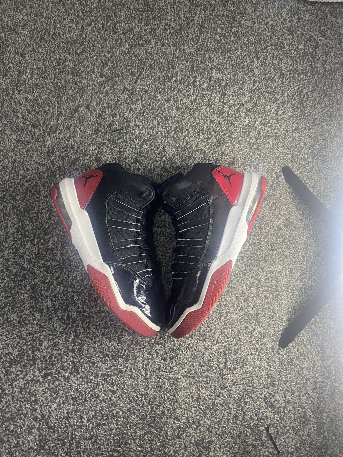 Jordan Brand Air Jordan max aura szn 8 Size US 6 / EU 39 - 6 Thumbnail