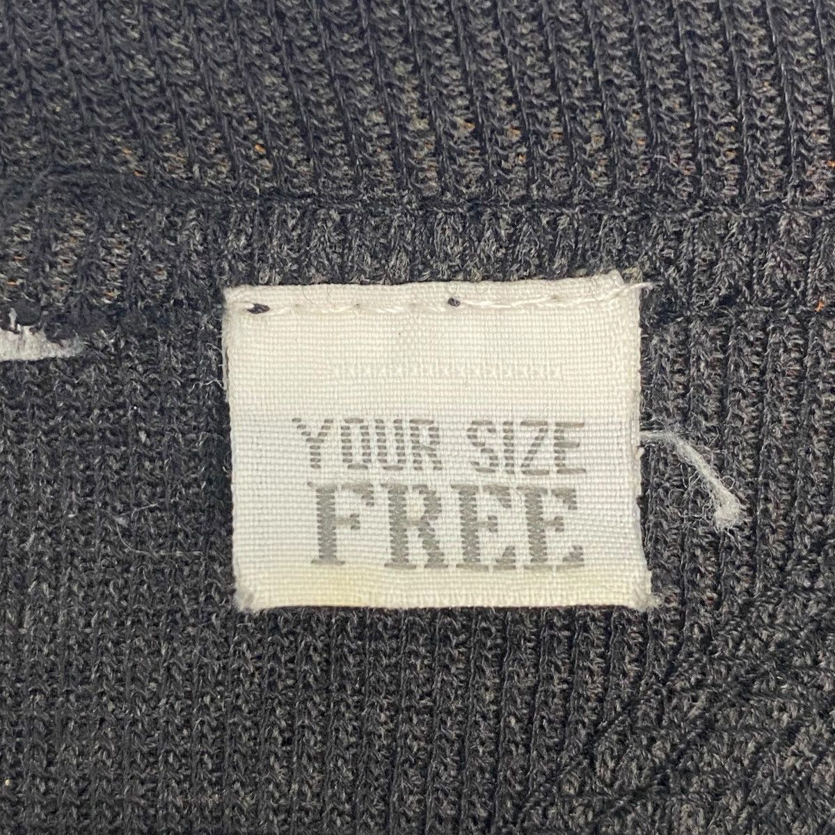 Vintage Vintage Dog Town Sweatshirt Crewneck Black Pullover Size XL Size US XL / EU 56 / 4 - 6 Thumbnail