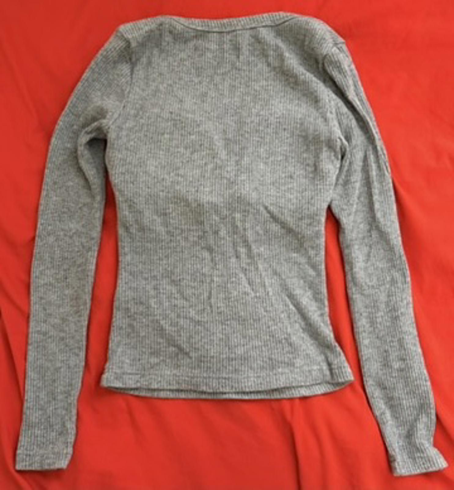Other OGL Henley Brami Longsleeve Knit in Grey (X-SMALL) Size XS / US 0-2 / IT 36-38 - 2 Thumbnail