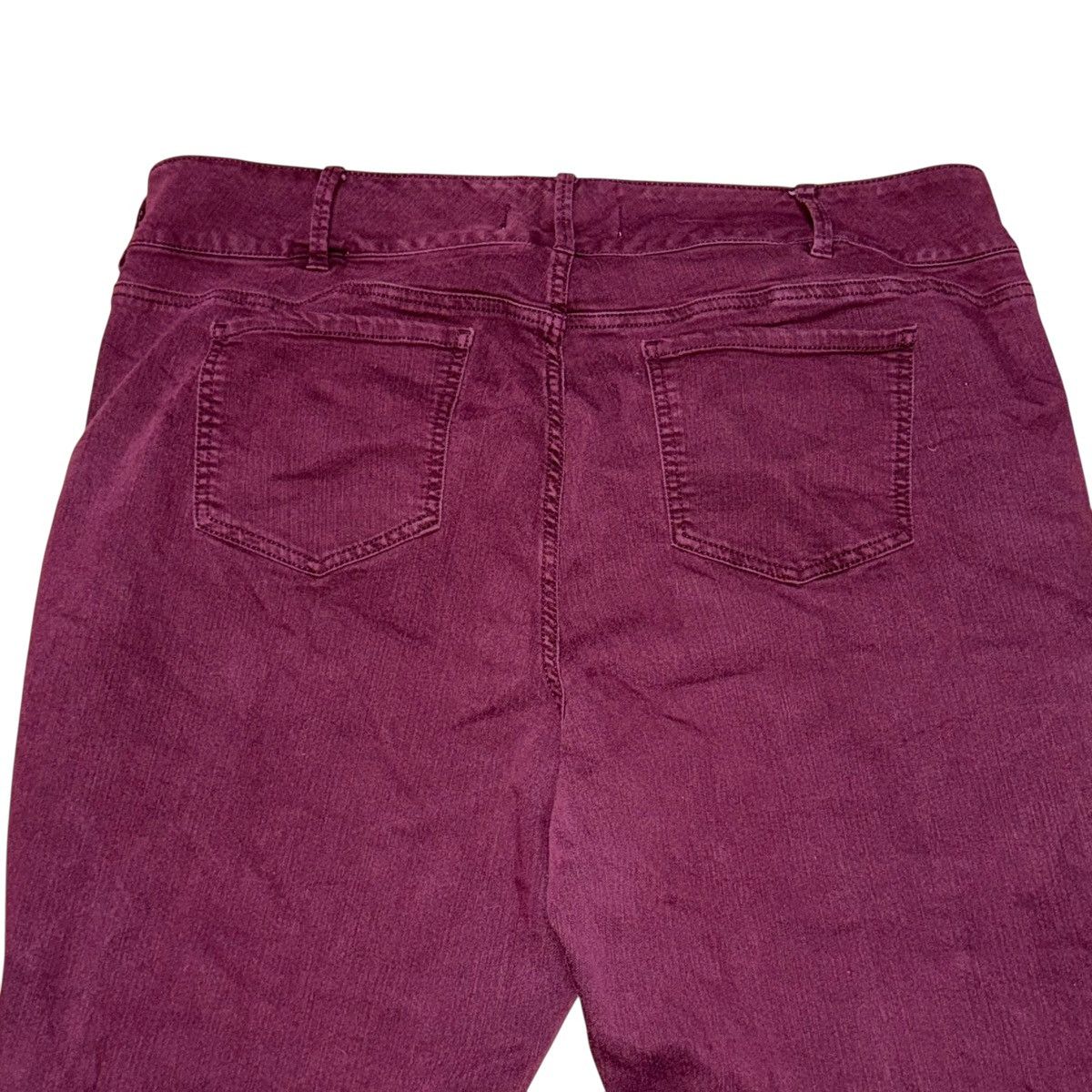 Torrid Torrid Super Stretch burgundy red zipper detail jegging Size 42" / US 20 - 6 Thumbnail