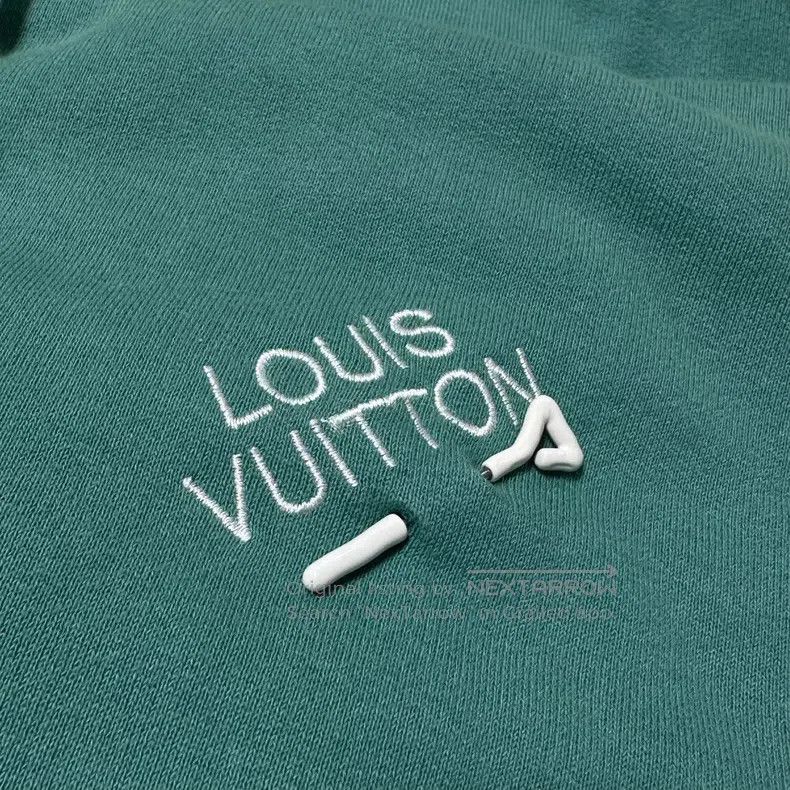 Louis Vuitton Louis Vuitton size 4l Lake Green Pin Embroidered Hoodie Size US M / EU 48-50 / 2 - 5 Thumbnail