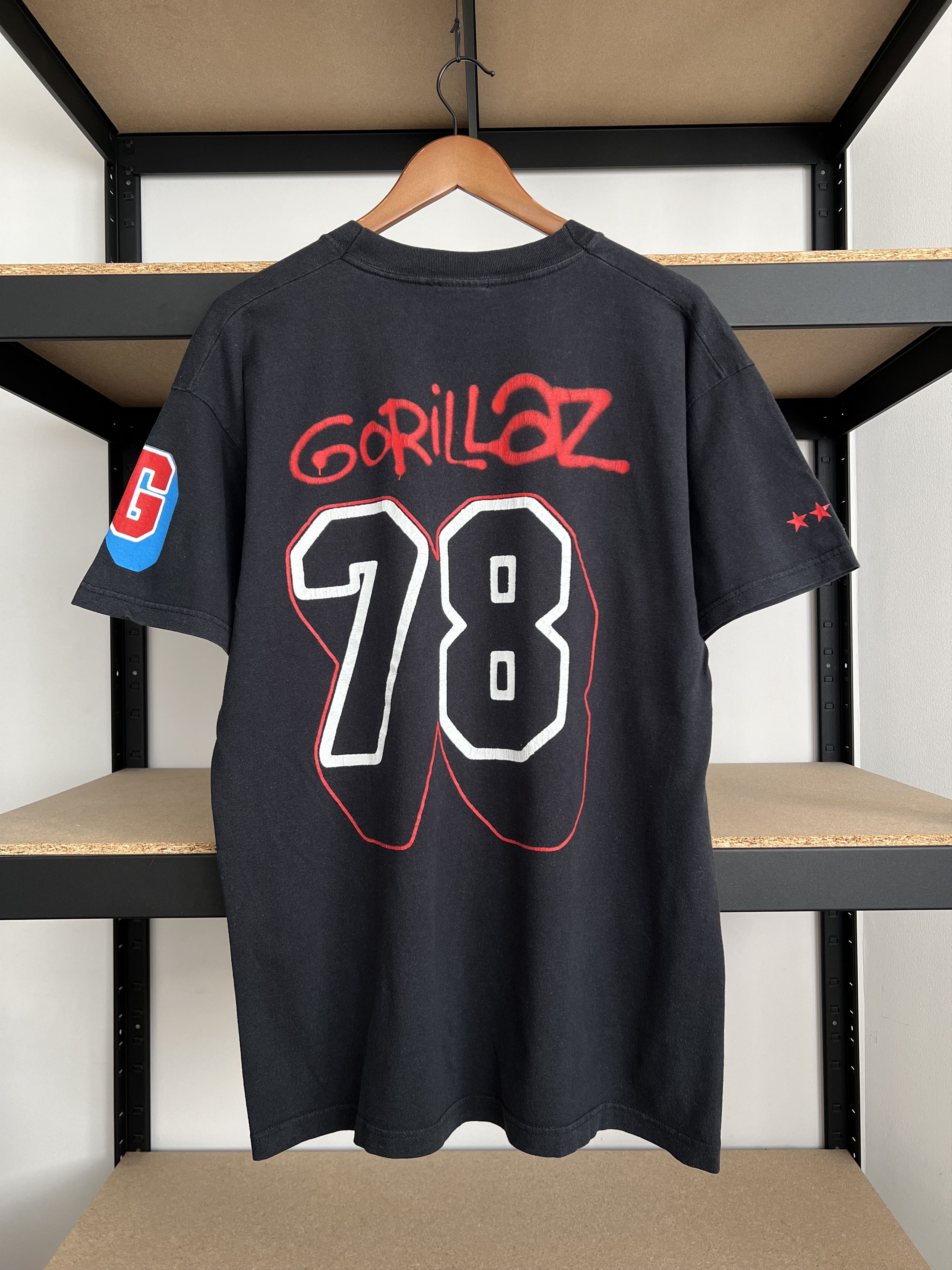 Band Tees Vintage 2001 Gorillaz Rock The House #78 Black T-shirt Size US L / EU 52-54 / 3 - 2 Thumbnail