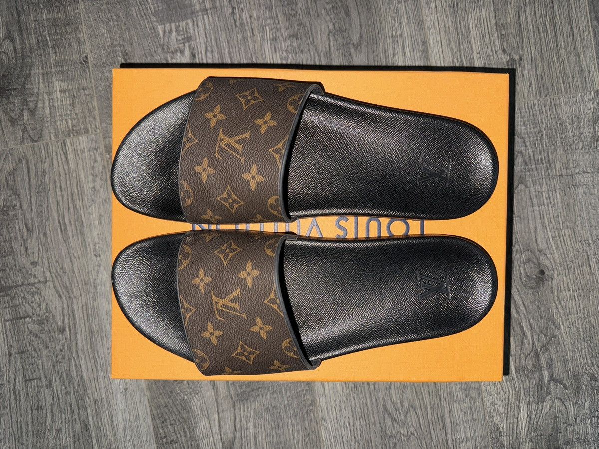 Louis Vuitton Louis Vuitton Water Mule Slides Size US 12 / EU 45 - 1 Thumbnail