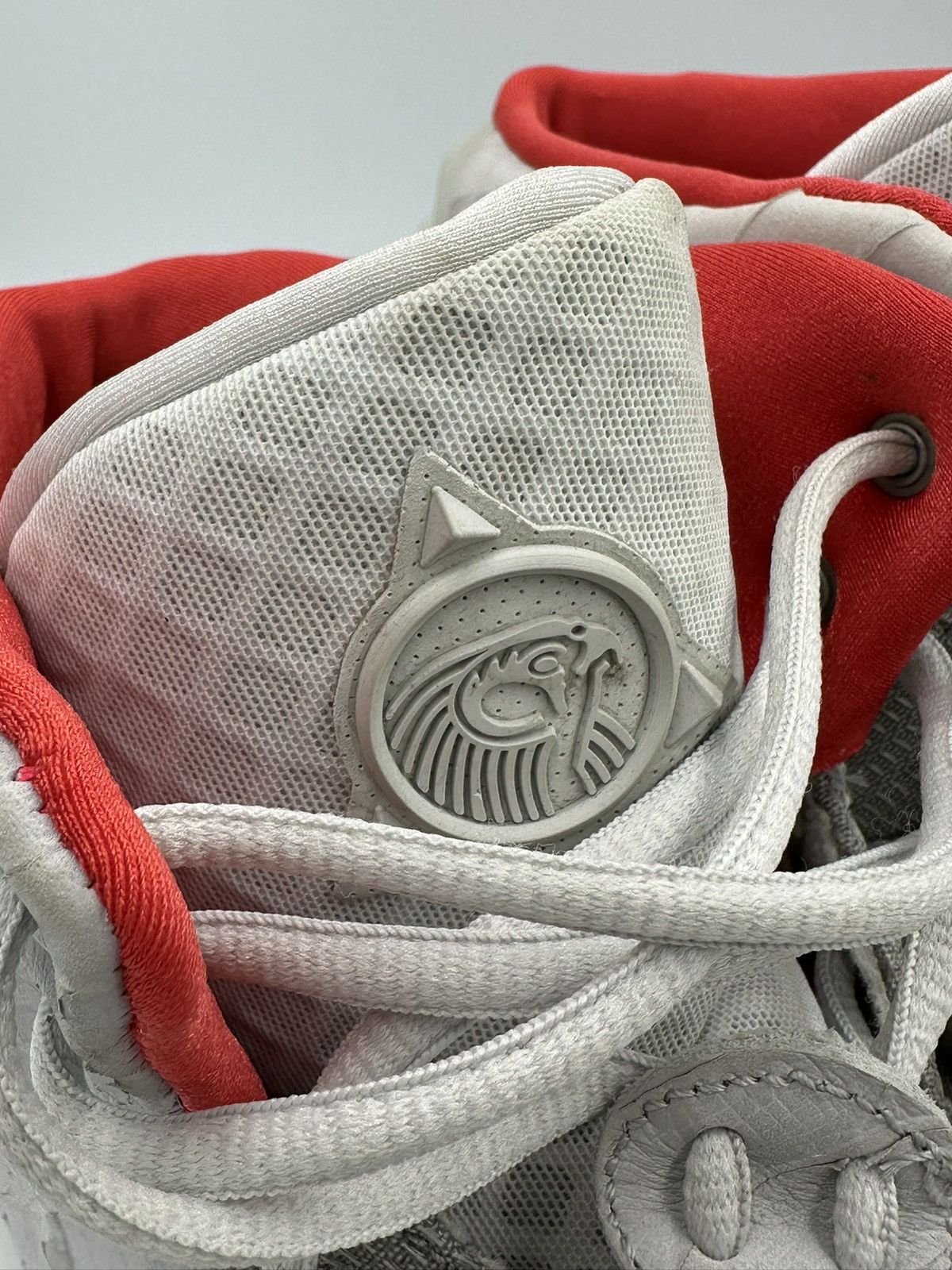 Kanye West × Nike Nike Yeezy 2 Platinum Size US 12 / EU 45 - 7 Thumbnail