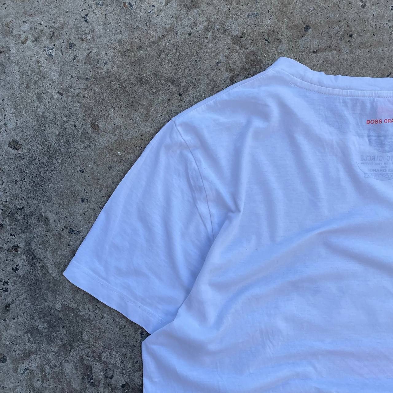 Hugo Boss Vintage Hugo Boss T-shirts Big Logo Y2K 00s USA Size L Size US L / EU 52-54 / 3 - 5 Thumbnail