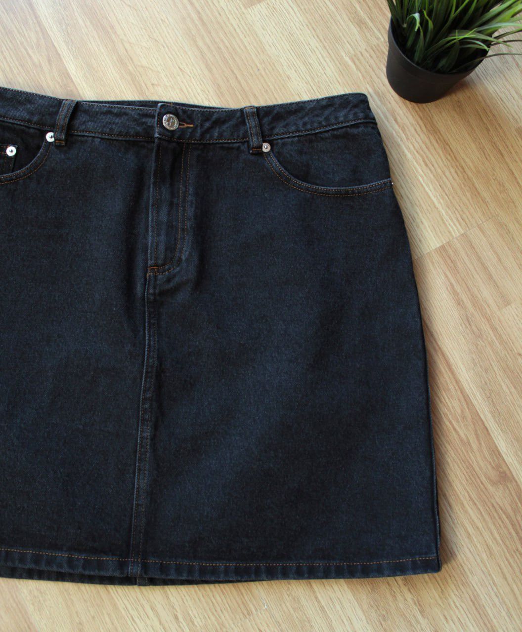 If Six Was Nine 🔥 A.P.C. Denim Raw Indigo Mini Skirt Japanese Denim Y2K Blck Size 30" / US 8 / IT 44 - 4 Thumbnail