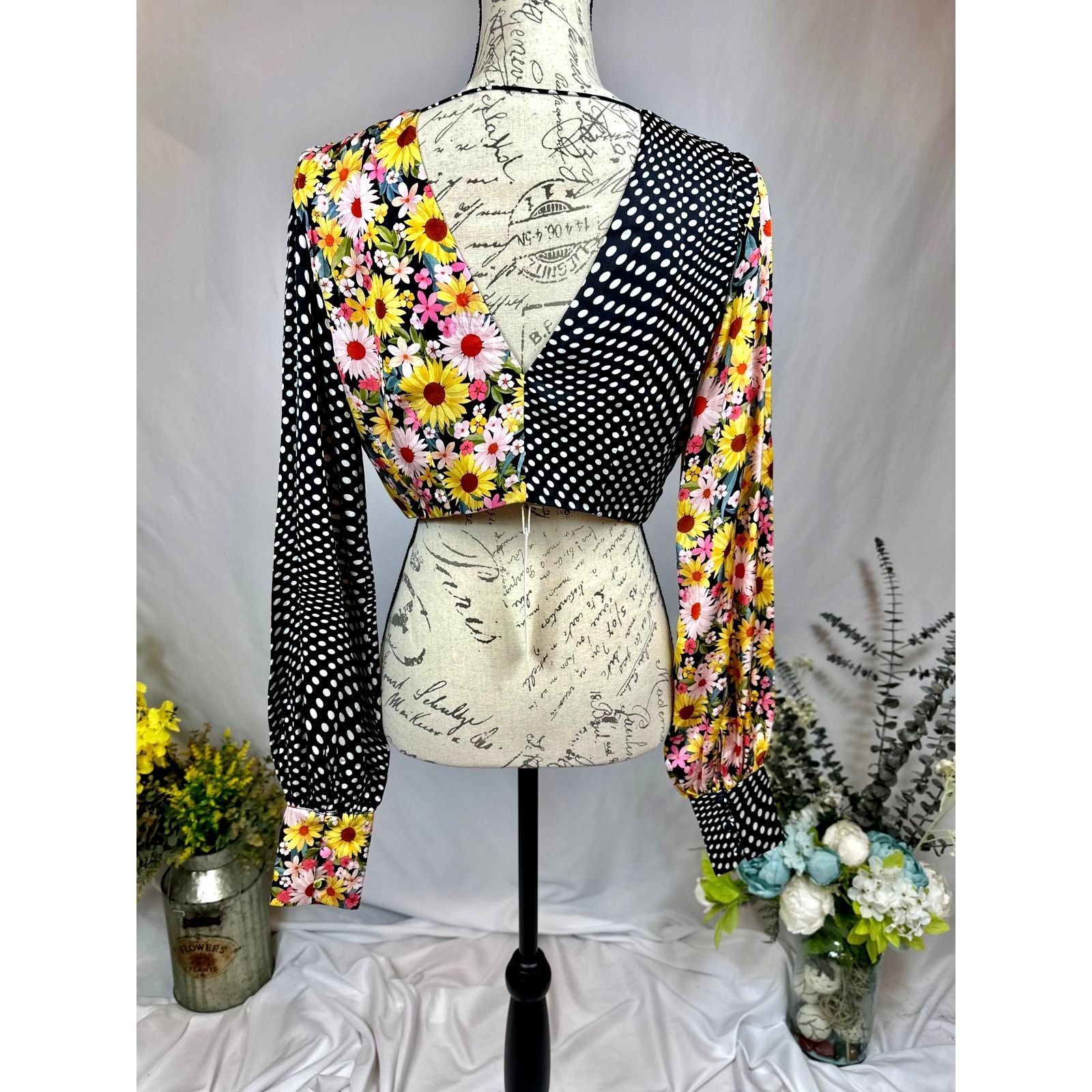 For Love & Lemons For Love & Lemons Daisy Polka Dot Tie Anya Crop Top S Size S / US 4 / IT 40 - 12 Thumbnail