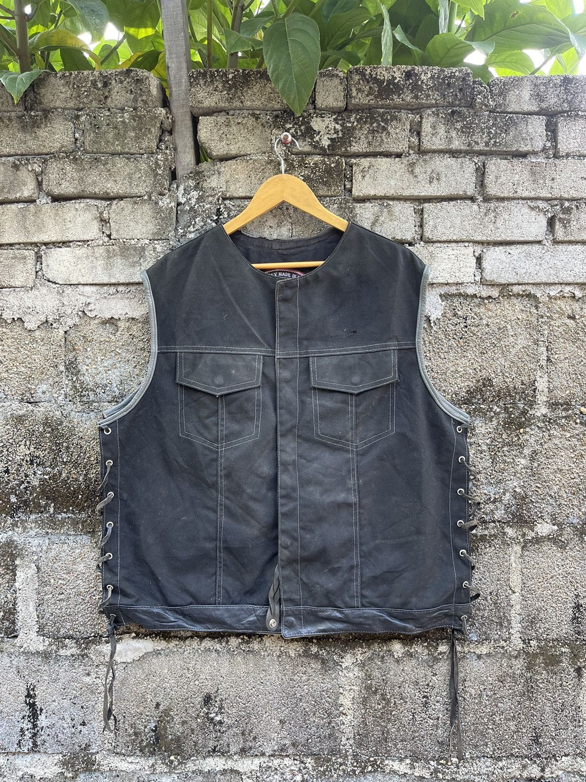 Harley Davidson VINTAGE HILLSIDE LEATHER VEST MADE IN USA Size US L / EU 52-54 / 3 - 1 Thumbnail