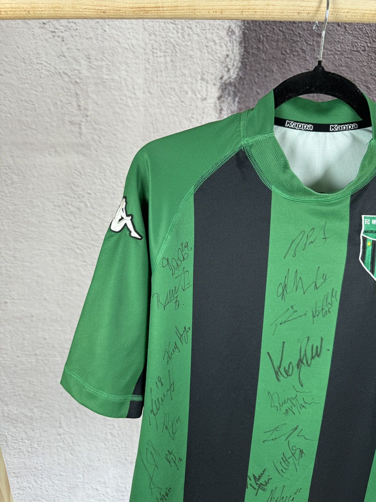 Vintage Nike Wacker Innsbruck 2005/07 #9 Orosz home soccer jersey Size US M / EU 48-50 / 2 - 2 Thumbnail