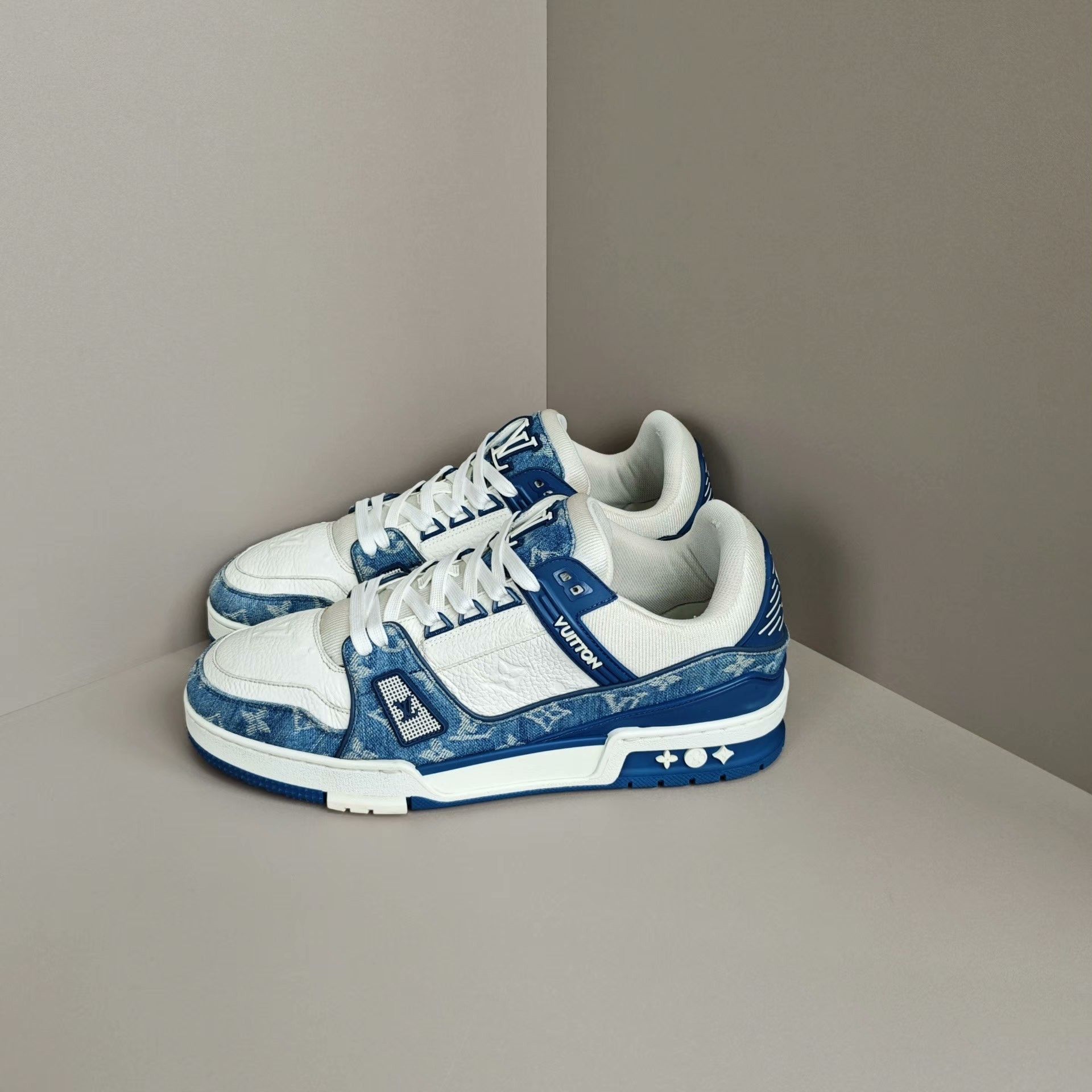 Louis Vuitton Louis Vuitton Training Denim Blue Lowtop Sneakers 9 Men Size US 9 / EU 42 - 1 Thumbnail