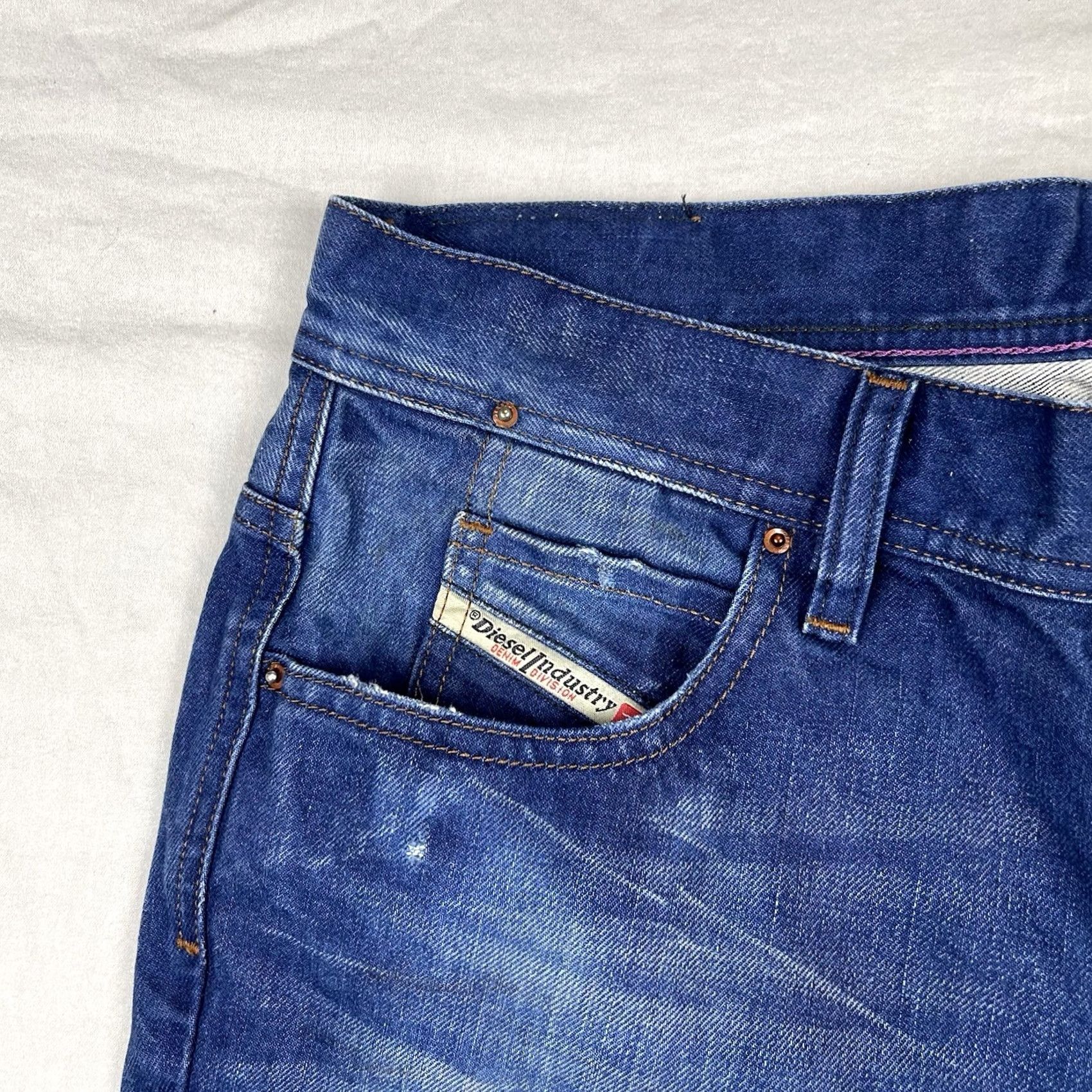 Diesel Diesel Jeans 29X32 Faithlegg Regular Straight Denim 0811P Womens Jeans Blue 5-Pocket Logo Zipper Embroidered Comfort Stretch Size 29" - 7 Thumbnail