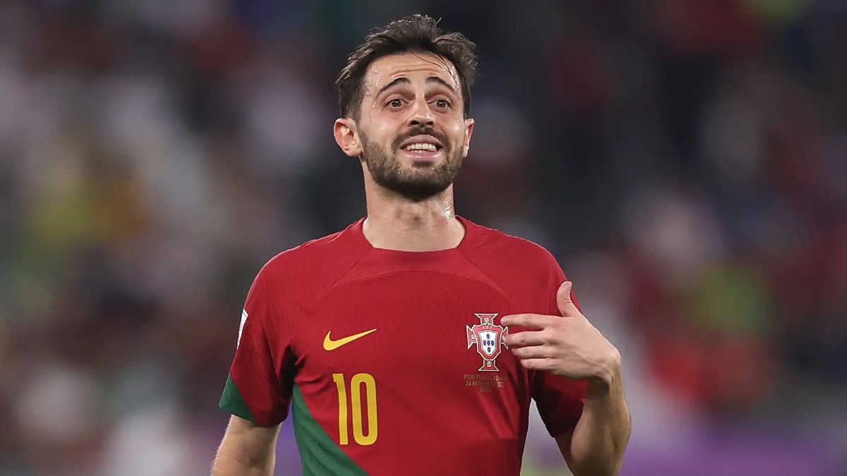 Nike Bernardo #10 Portugal 2022-2023 Home Soccer Jersey Shirt Kit Size US S / EU 44-46 / 1 - 2 Thumbnail