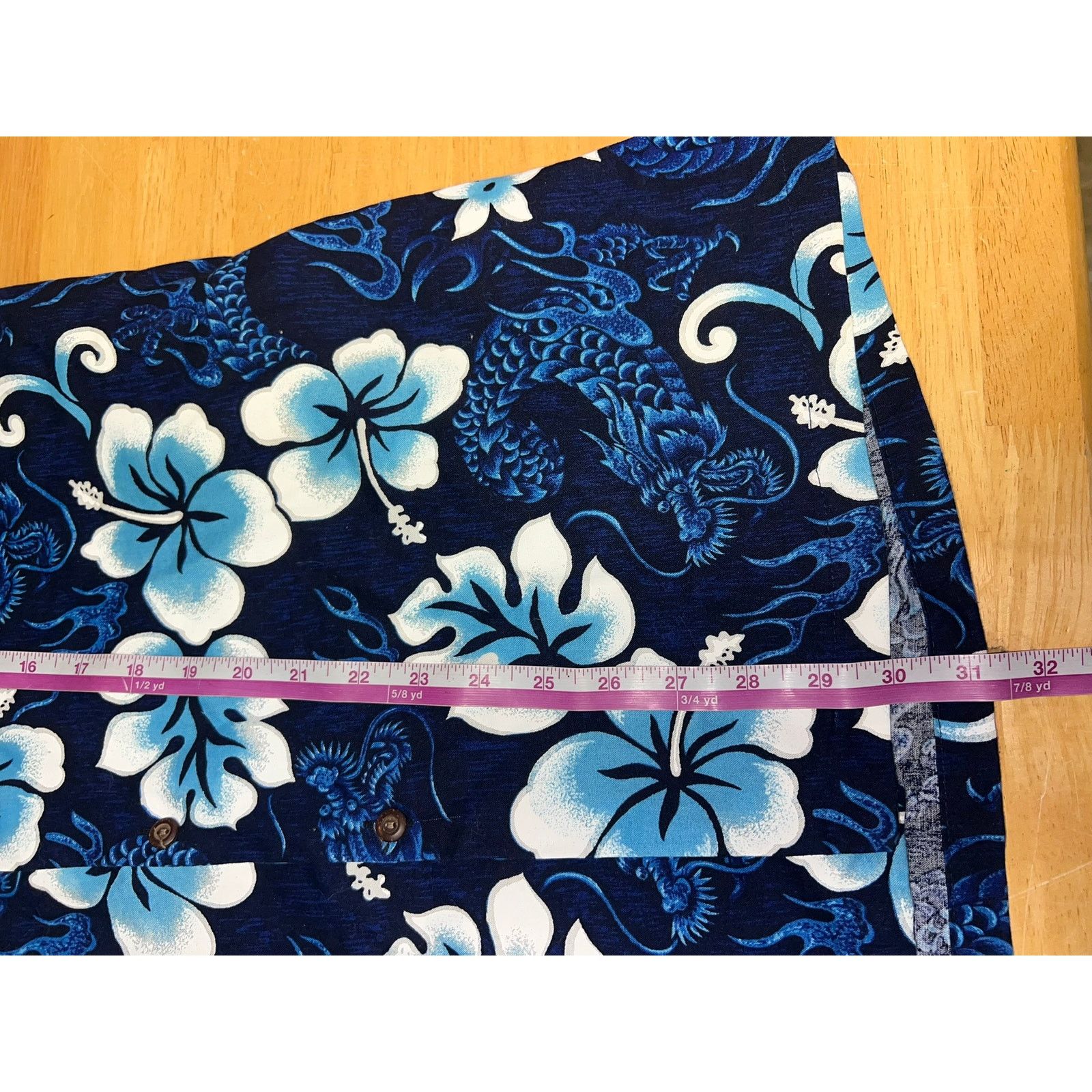 Other Vintage Hawaii Dragon Button Up Shirt Floral Blue EUC XL Size US XL / EU 56 / 4 - 9 Thumbnail