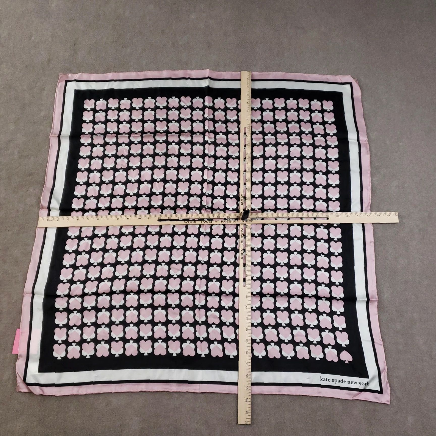 Pinko Kate Spade Scarf Womens Square Scarf 33x33in Pink Black Silk Geometric Heart Pattern Size ONE SIZE - 2 Thumbnail