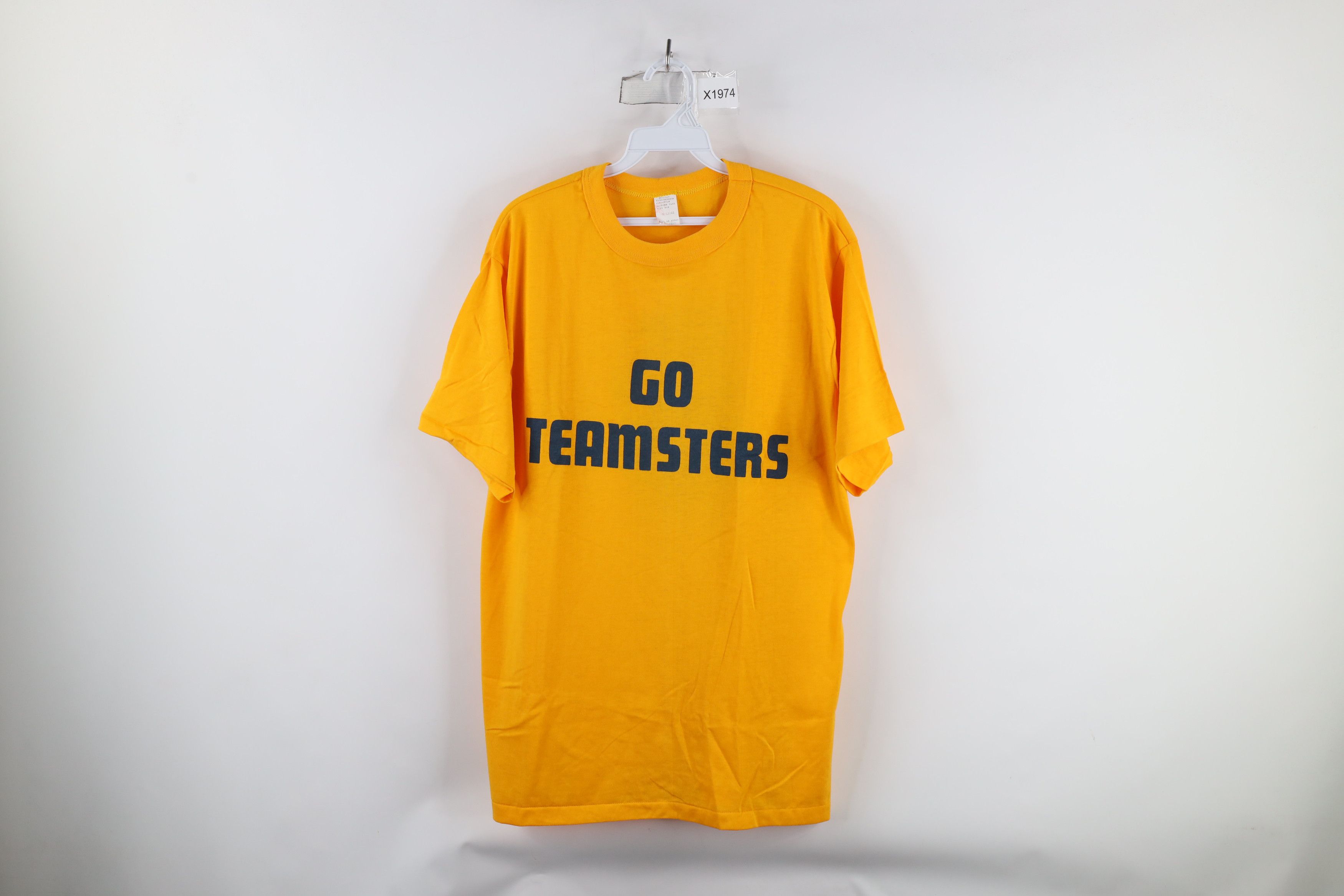 Vintage Vintage 70s Teamsters Union T. C. W. & H. Of A. T-Shirt USA Size US XL / EU 56 / 4 - 1 Thumbnail