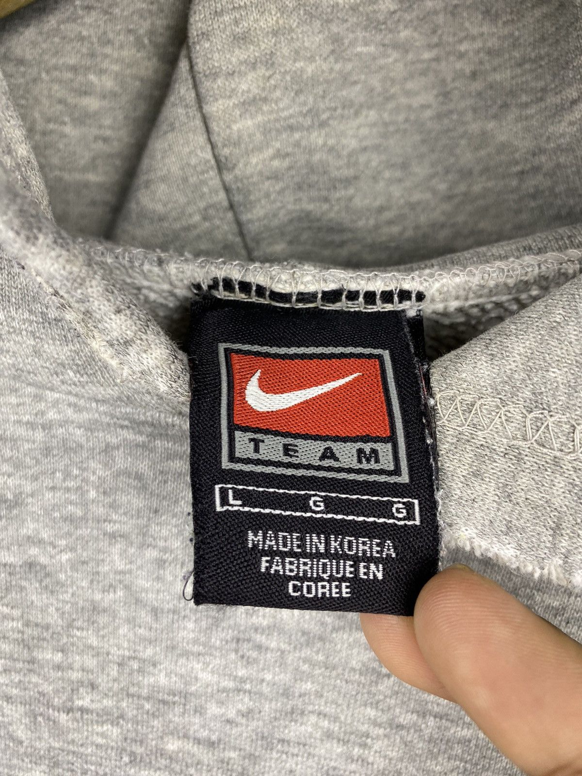 Nike Vintage 90s NIKE UNLV Center Swoosh Large Gray Hoodie Size US L / EU 52-54 / 3 - 4 Thumbnail